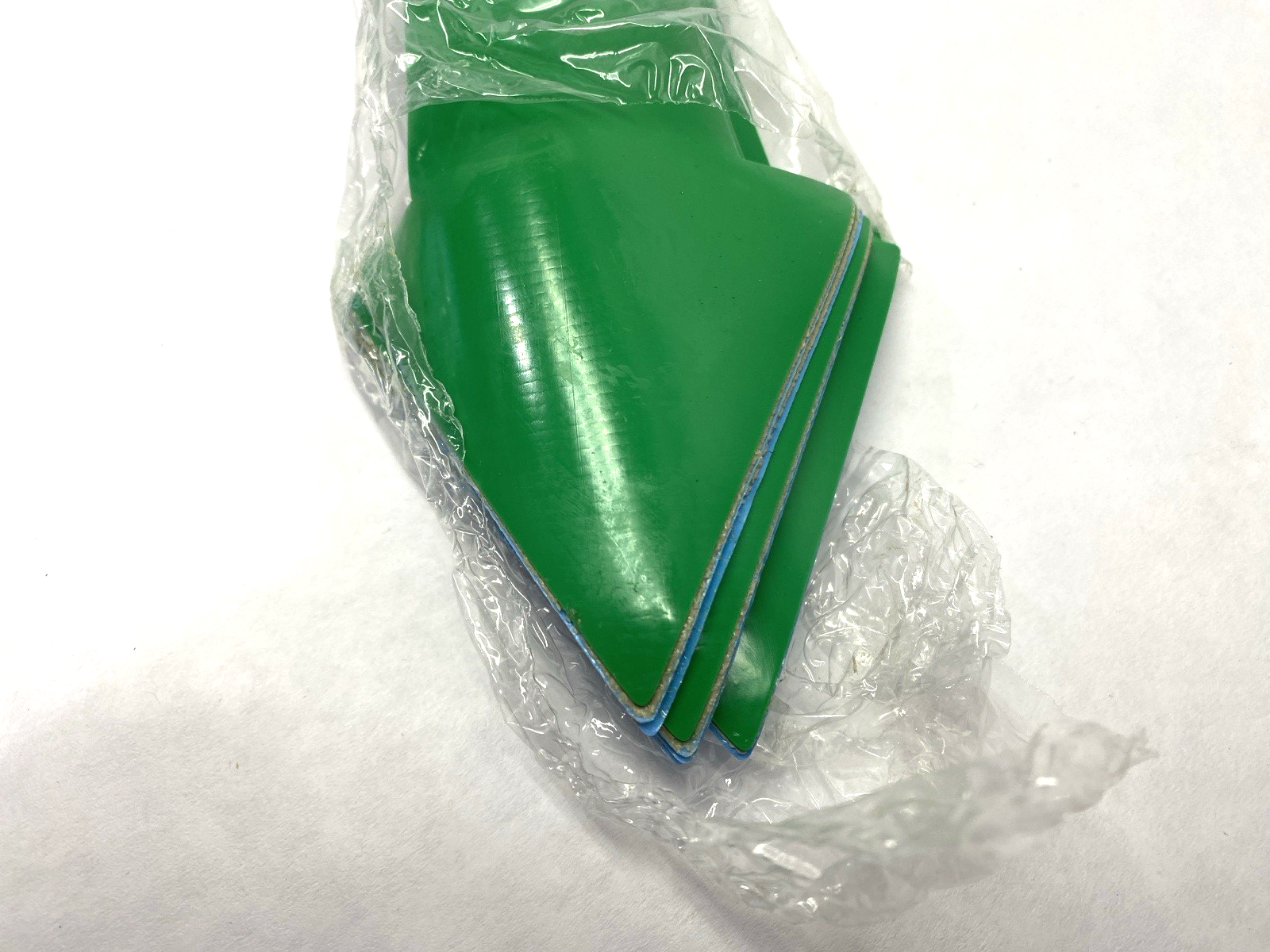 STA1005 | SafetyTac Green Arrow Floor Marking Sticker 10" x 3.5" PACKAGE OF 11 - New – Open box - Maverick Industrial Sales