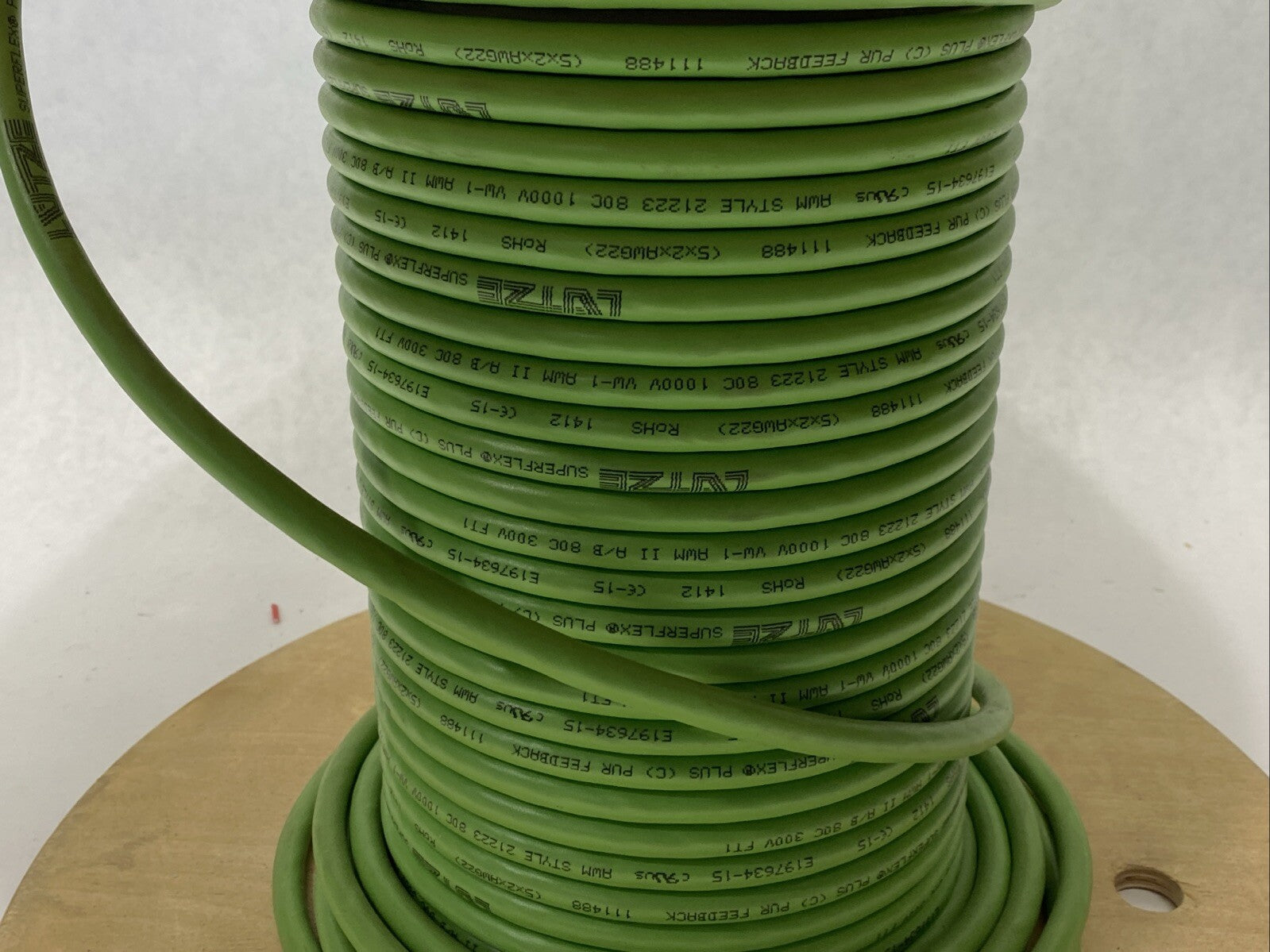 Lutze 111488 Superflex Plus Pur (C) Feedback Cable 5/PR 22AWG Green 35FT Spool - Maverick Industrial Sales