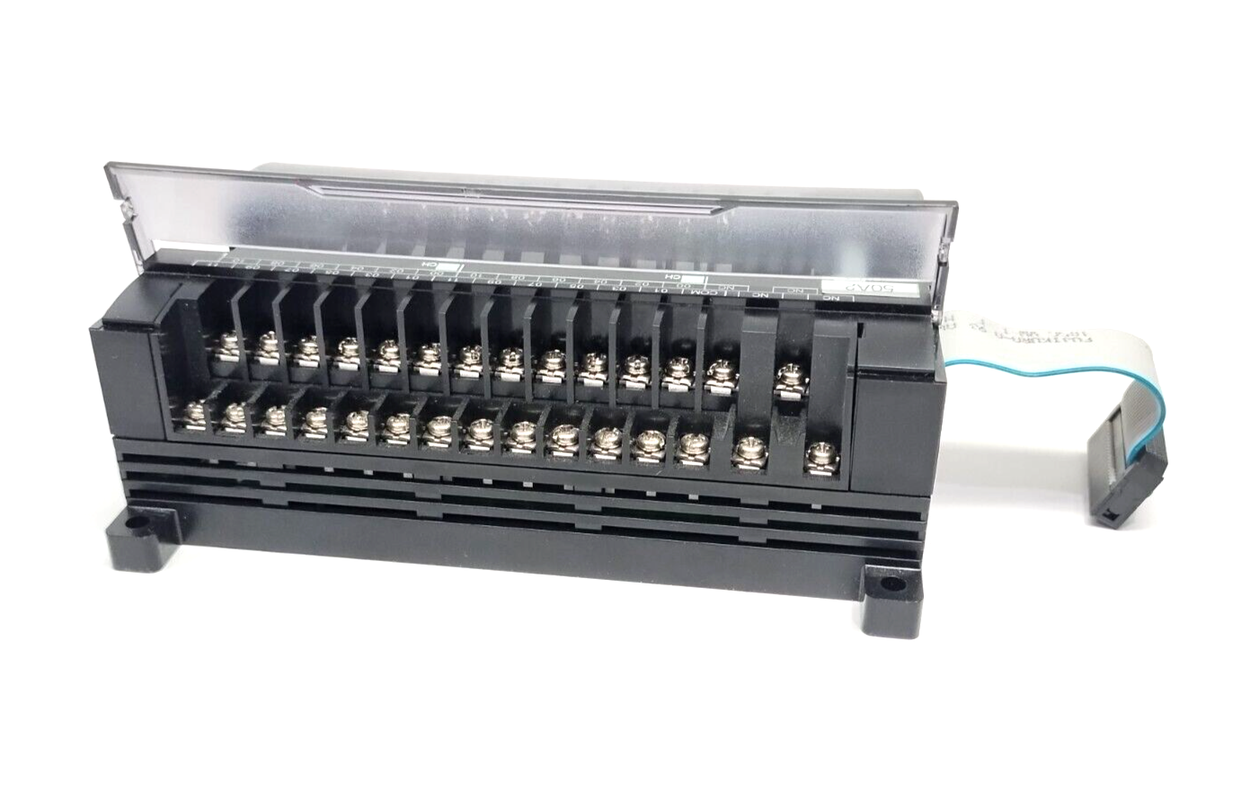 CP1W-40EDT1 | Omron I/O Expansion Unit, 24 x 24VDC Inputs, 16 x PNP Outputs 0.3A - Used - Maverick Industrial Sales