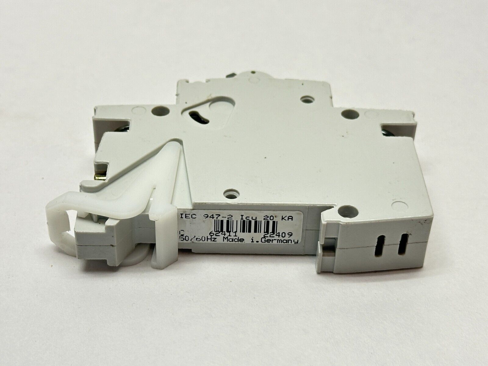 Cutler Hammer SPCL1C16 Circuit Breaker 1-Pole 16A 240/415V 947-2 - Maverick Industrial Sales