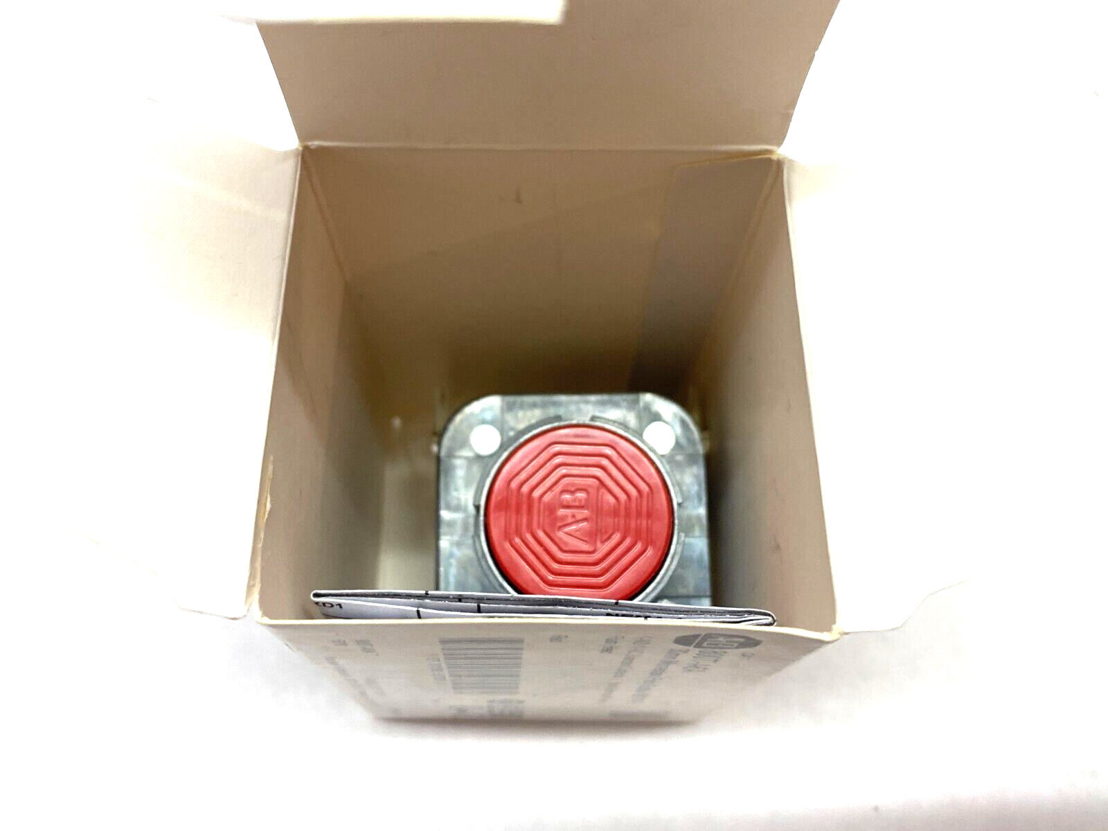 Allen Bradley 800T-A6A Ser. T Non-Illuminated Momentary Pushbutton Flush RED - Maverick Industrial Sales