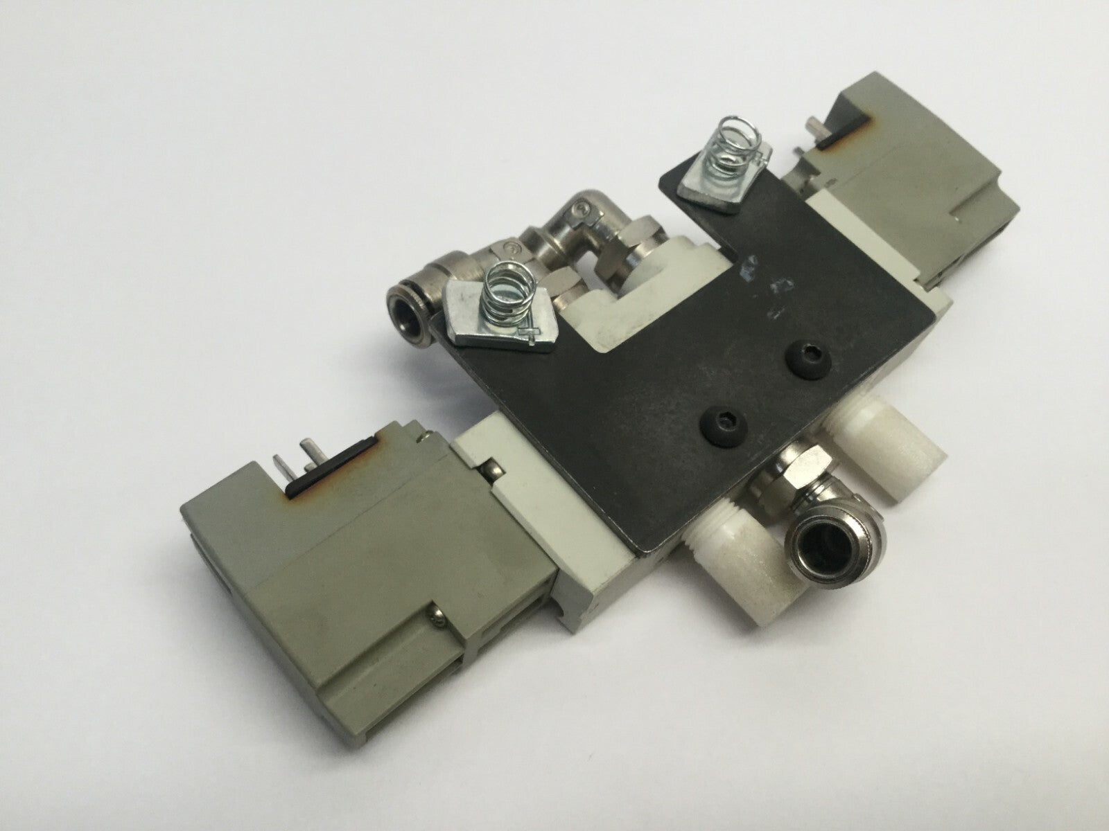 SMC SY7220-5Y0-02N Double Solenoid Valve Body PT - Maverick Industrial Sales