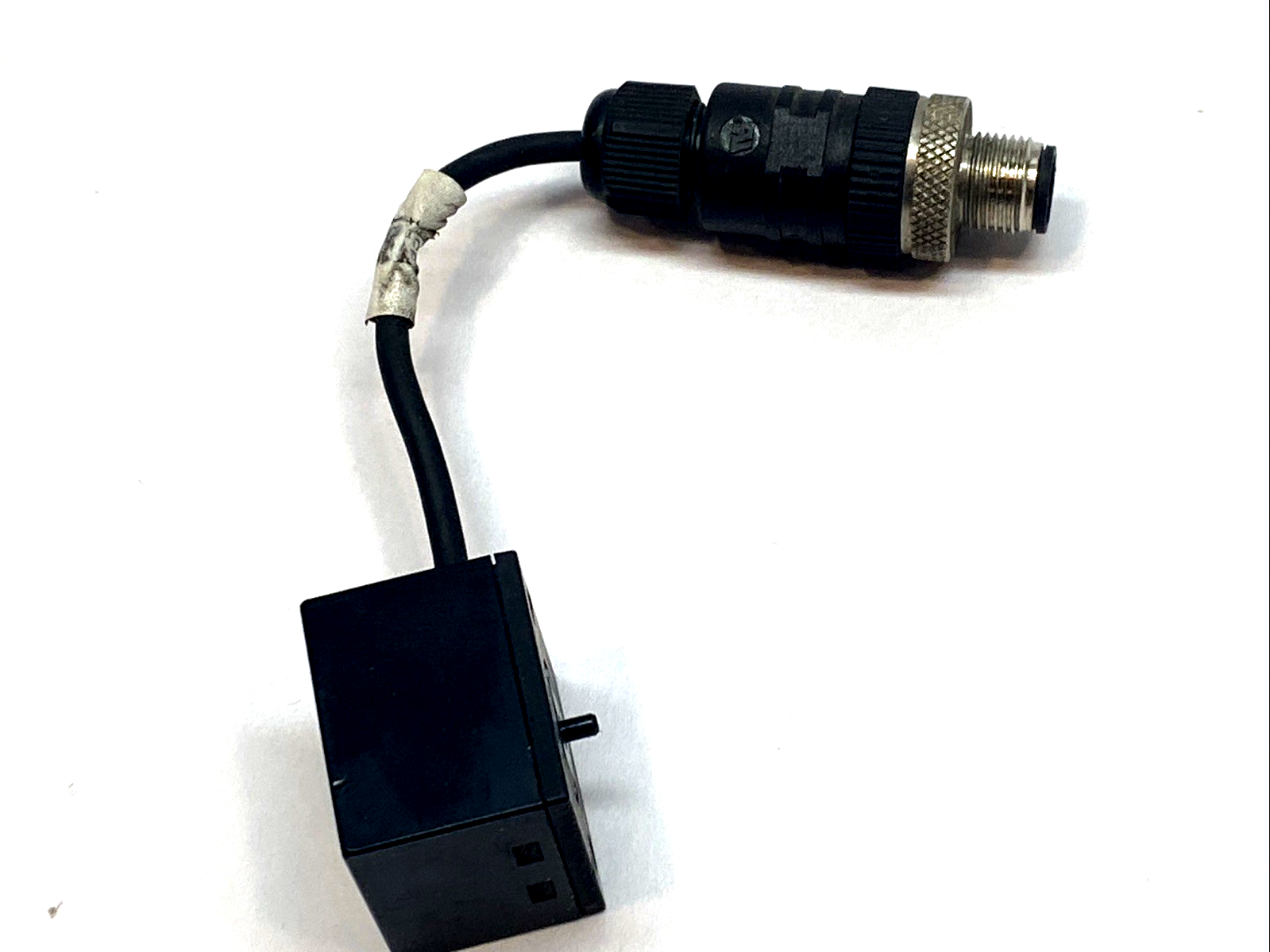DP2-20F-P | Sunx Digital Vacuum Pressure Sensor - Used - Maverick Industrial Sales