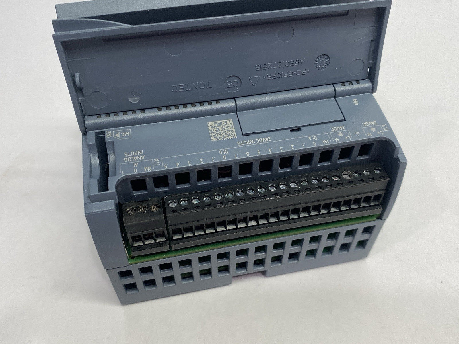 Siemens 6ES7214-1AG40-0XB0 SIMATIC S7-1200 Compact CPU Unit 1214C DC/DC/DC - Maverick Industrial Sales