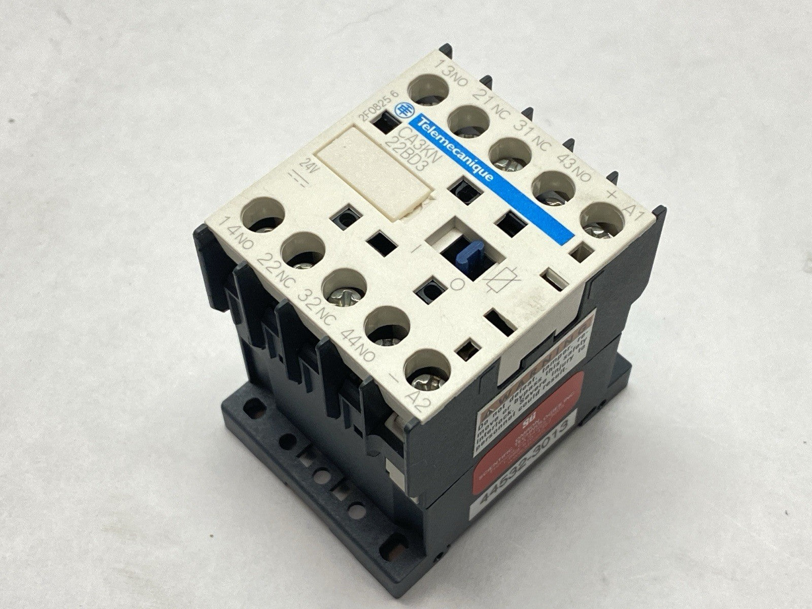 Telemecanique CA3KN22BD3 Control Relay 10A 690V 24VDC - Maverick Industrial Sales