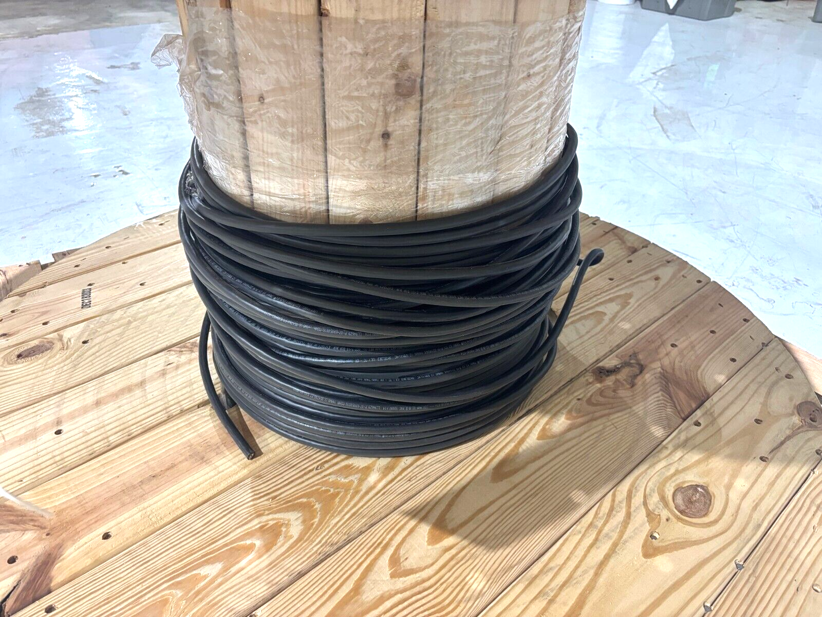 LAPP 2214040 Cable OLFLEX TRAY II CY 4G2.5 14/4C 92 FT 4C 14 AWG Black - Maverick Industrial Sales