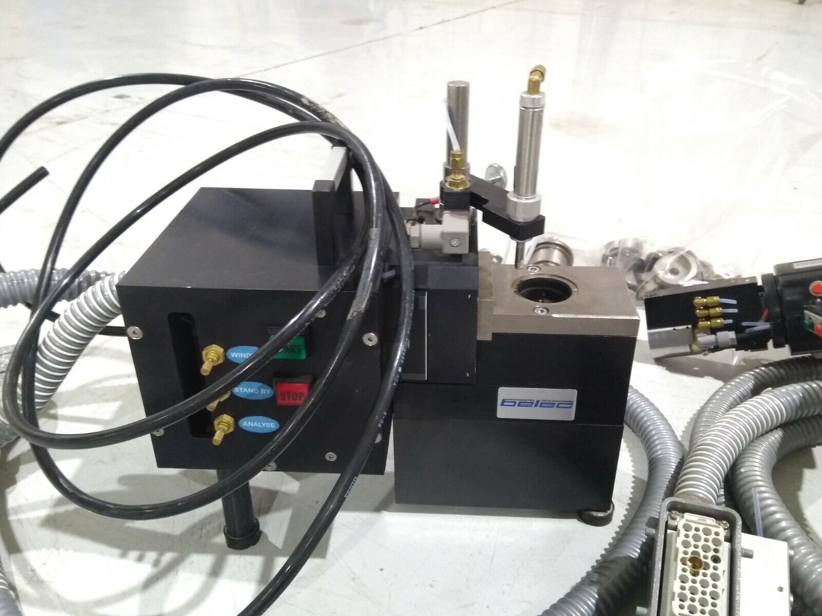 Belec BCPO Compact Port Mobile Spectrometer and Accessories - Maverick Industrial Sales