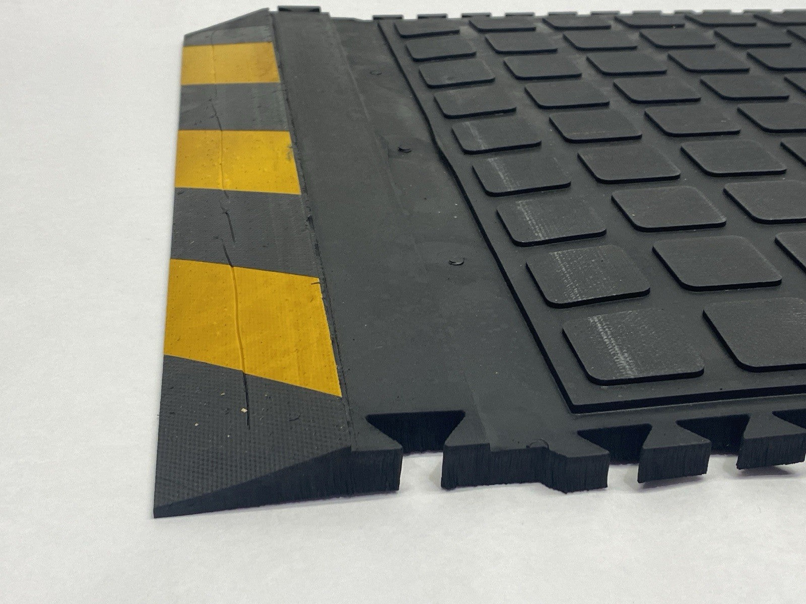 Uline H-9586 Hog Heaven Anti-Fatigue Mat 18" x 18" Side - Maverick Industrial Sales