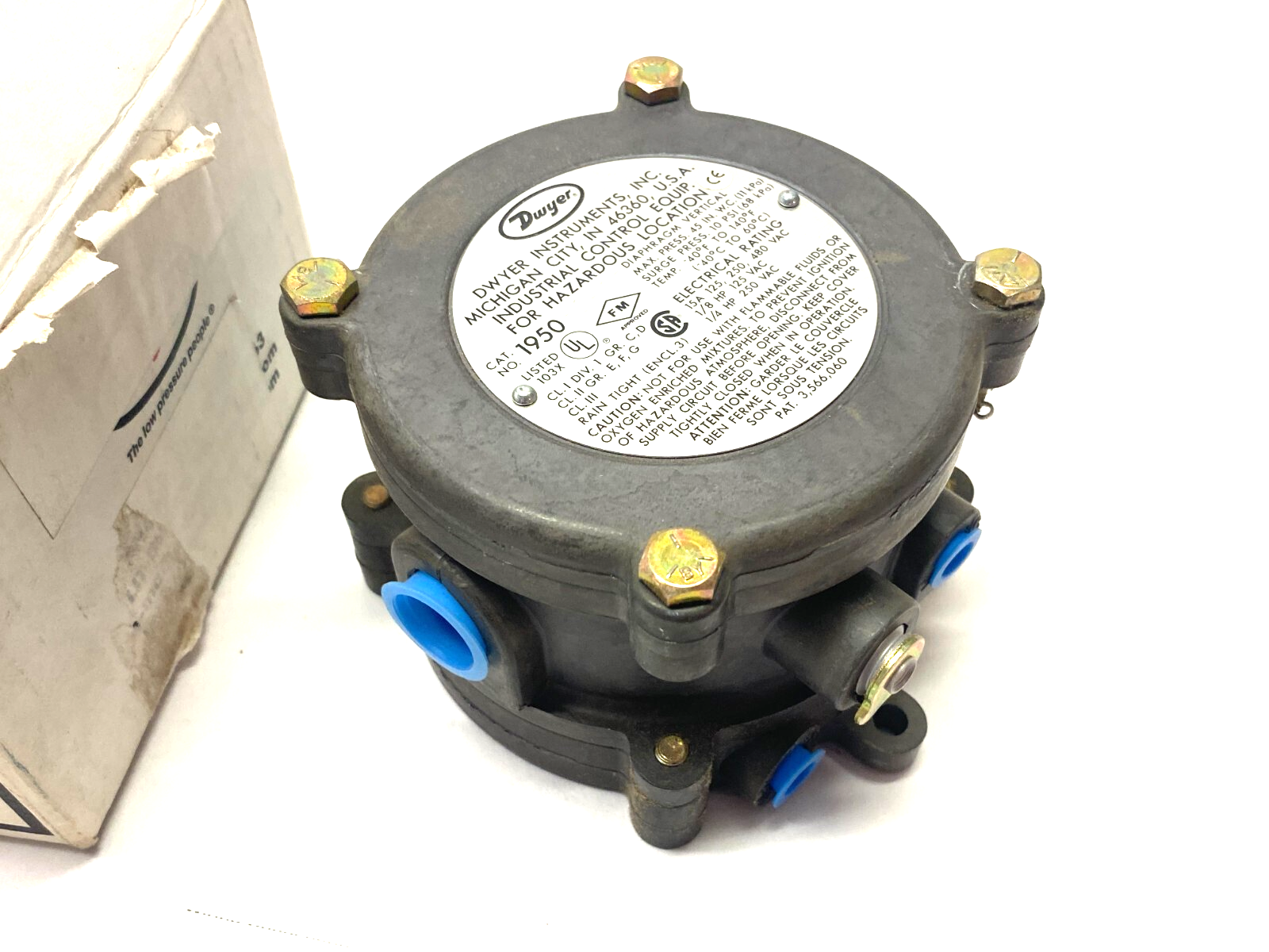 Dwyer 1950-1-2F Explosion Proof Pressure Switch - Maverick Industrial Sales