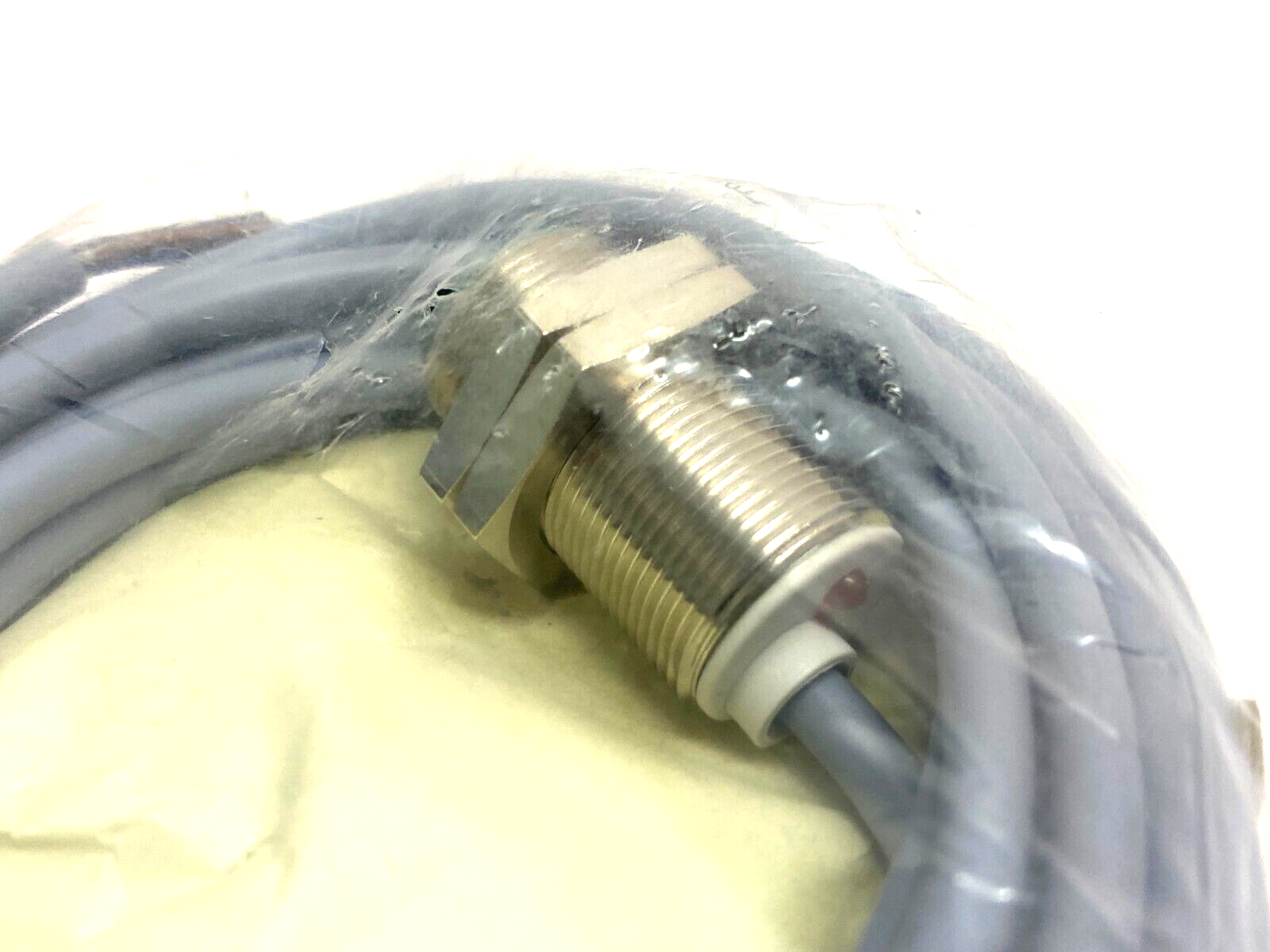 Baumer Electric IFRM 18P1701/L Inductive Proximity Sensor 8mm Sensing Distance - Maverick Industrial Sales