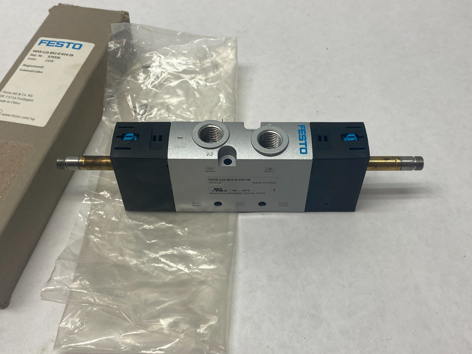Festo VUVS-L25-B52-D-G14-F8 Solenoid Valve 5/2, Bistable 575516 - Maverick Industrial Sales