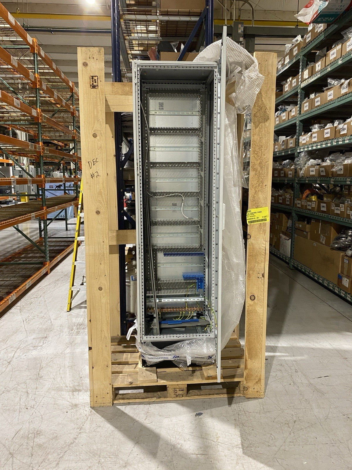 VX 8605.000 | Rittal VX 8605000 Enclosure Frame Basic with Back Plate. - New – Open box - Maverick Industrial Sales