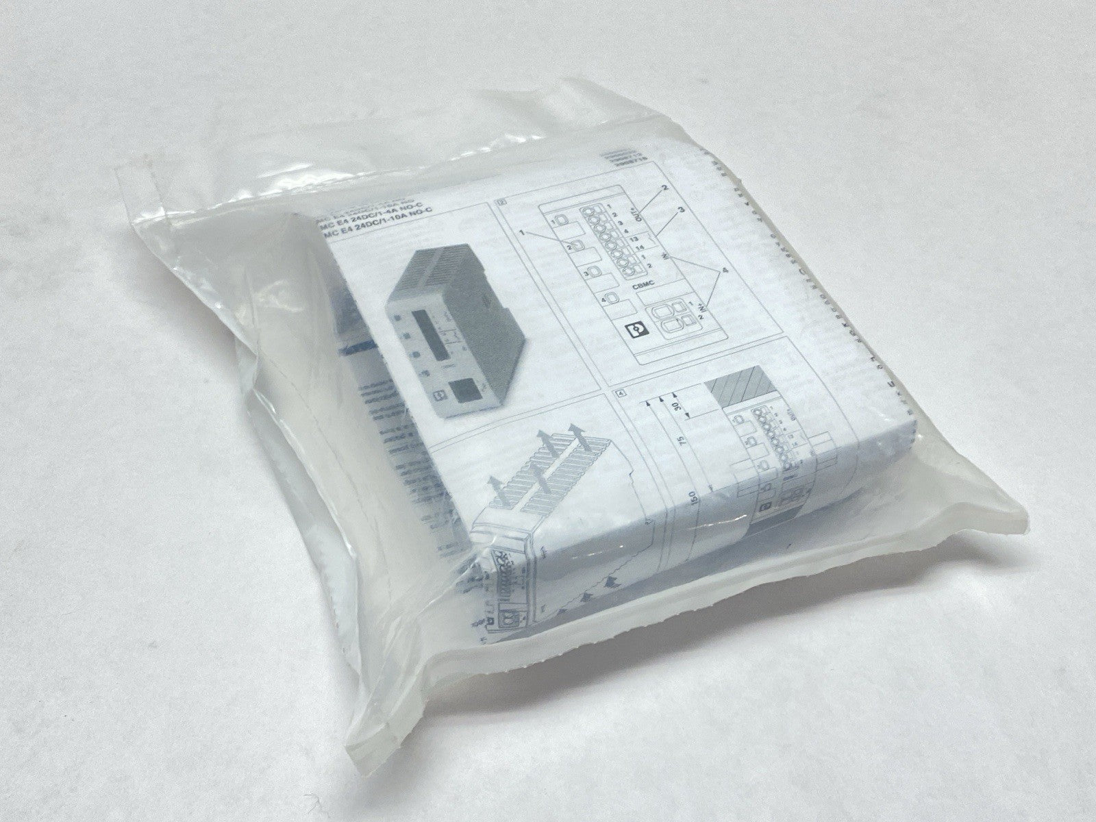 CBMC E4 24DC/1-10A NO | Phoenix Contact Electronic Circuit Breaker 2906032 - New - Maverick Industrial Sales