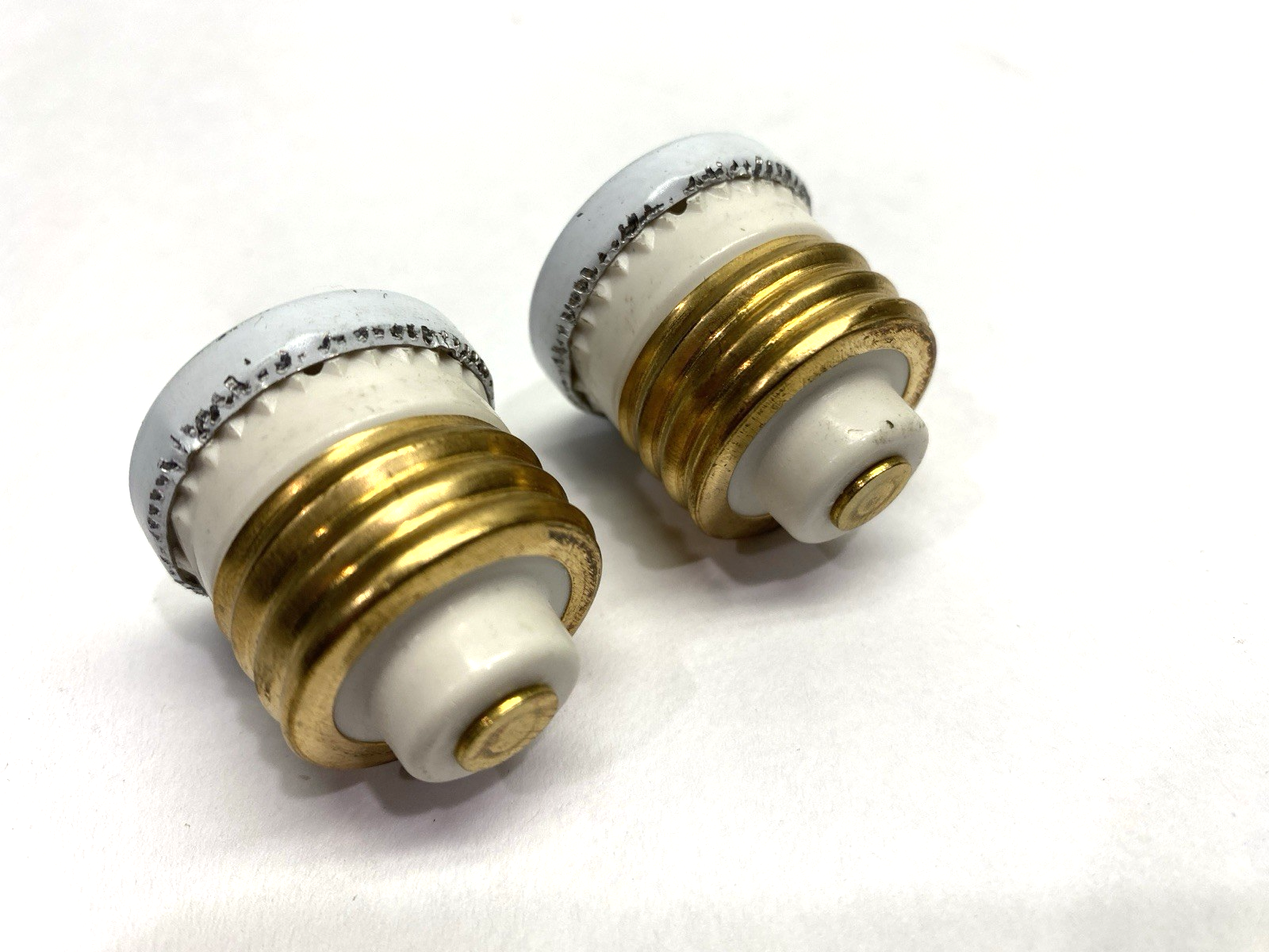 T-25 | Bussmann Time Delay Plug Fuse 125VAC 25A LOT OF 2 - New – Open box - Maverick Industrial Sales