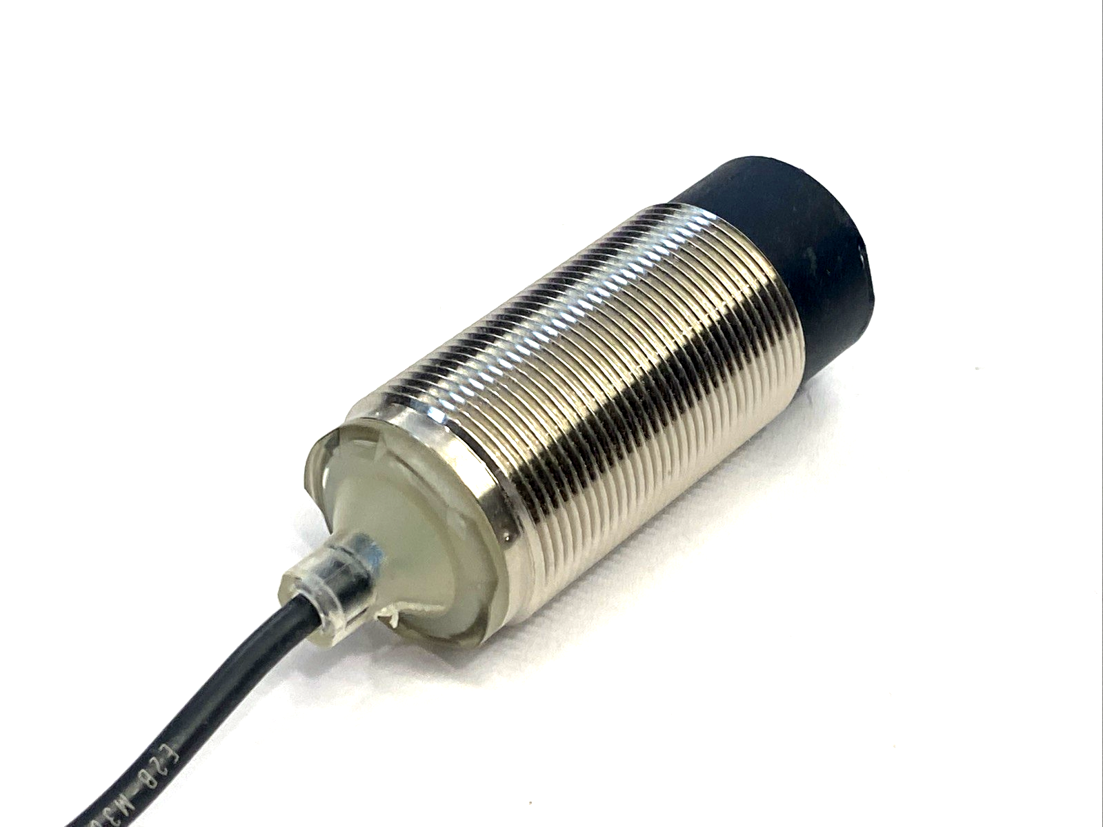 E2B-M30LN30-WZ-C1 | Omron Cylindrical Proximity Sensor 10-30VDC w/ Mounting Nut - New – Open box - Maverick Industrial Sales