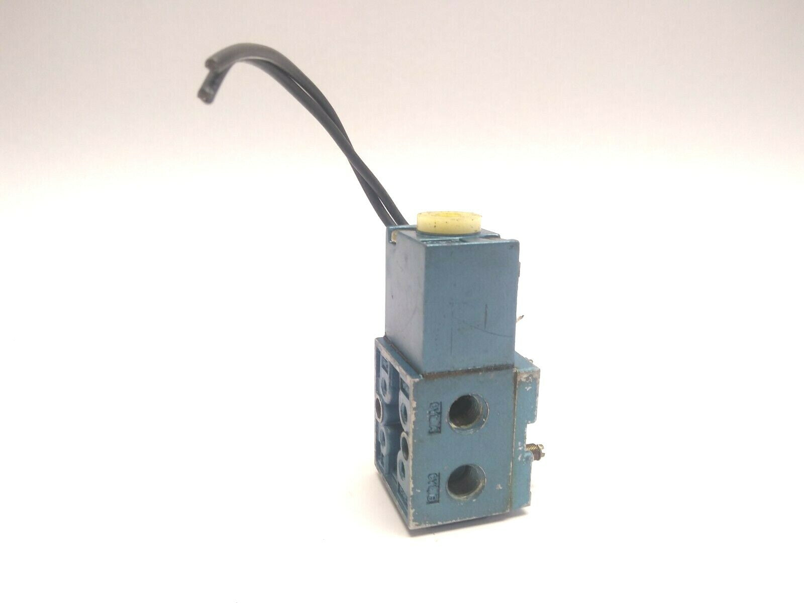 MAC Valves 612B-11-611BA Solenoid Valve 24VDC - Used - Maverick Industrial Sales
