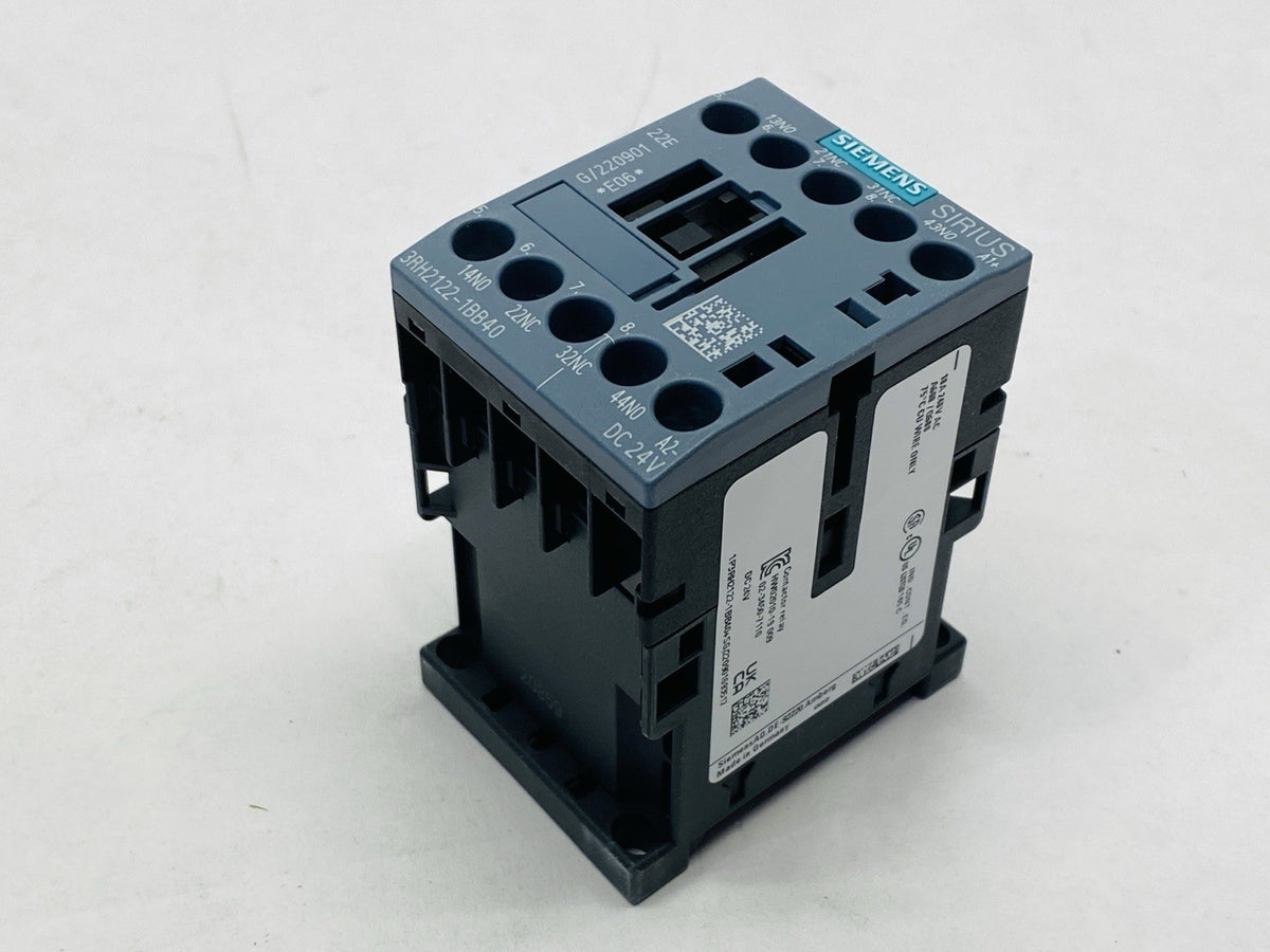 3RH2122-1BB40 | Siemens Contactor Relay 2 NO + 2 NC 24VDC - New – Open box - Maverick Industrial Sales