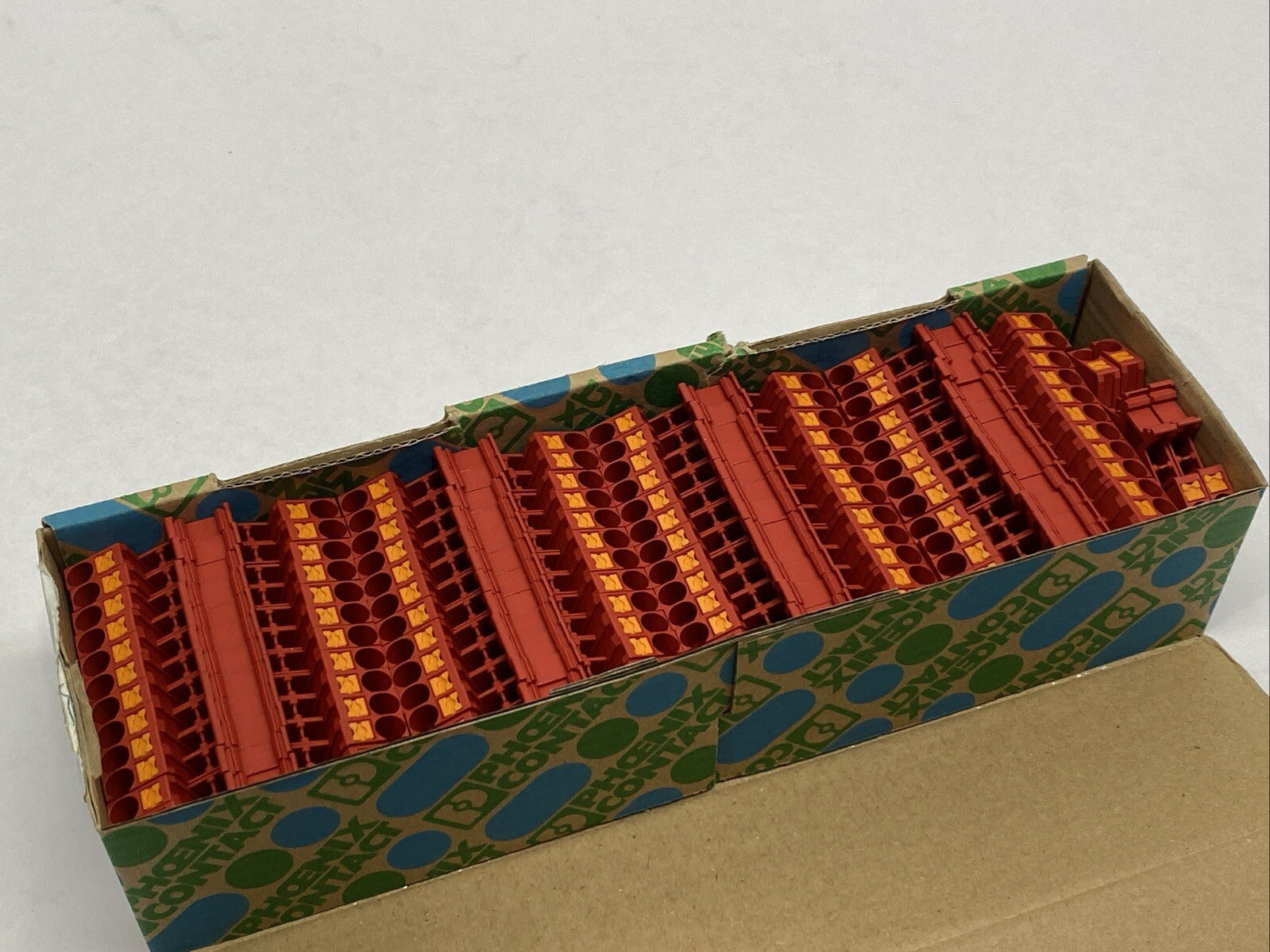 Phoenix Contact PT 2,5 RD Feed-Through Terminal Block Red 1037083 LOT OF 50 - Maverick Industrial Sales