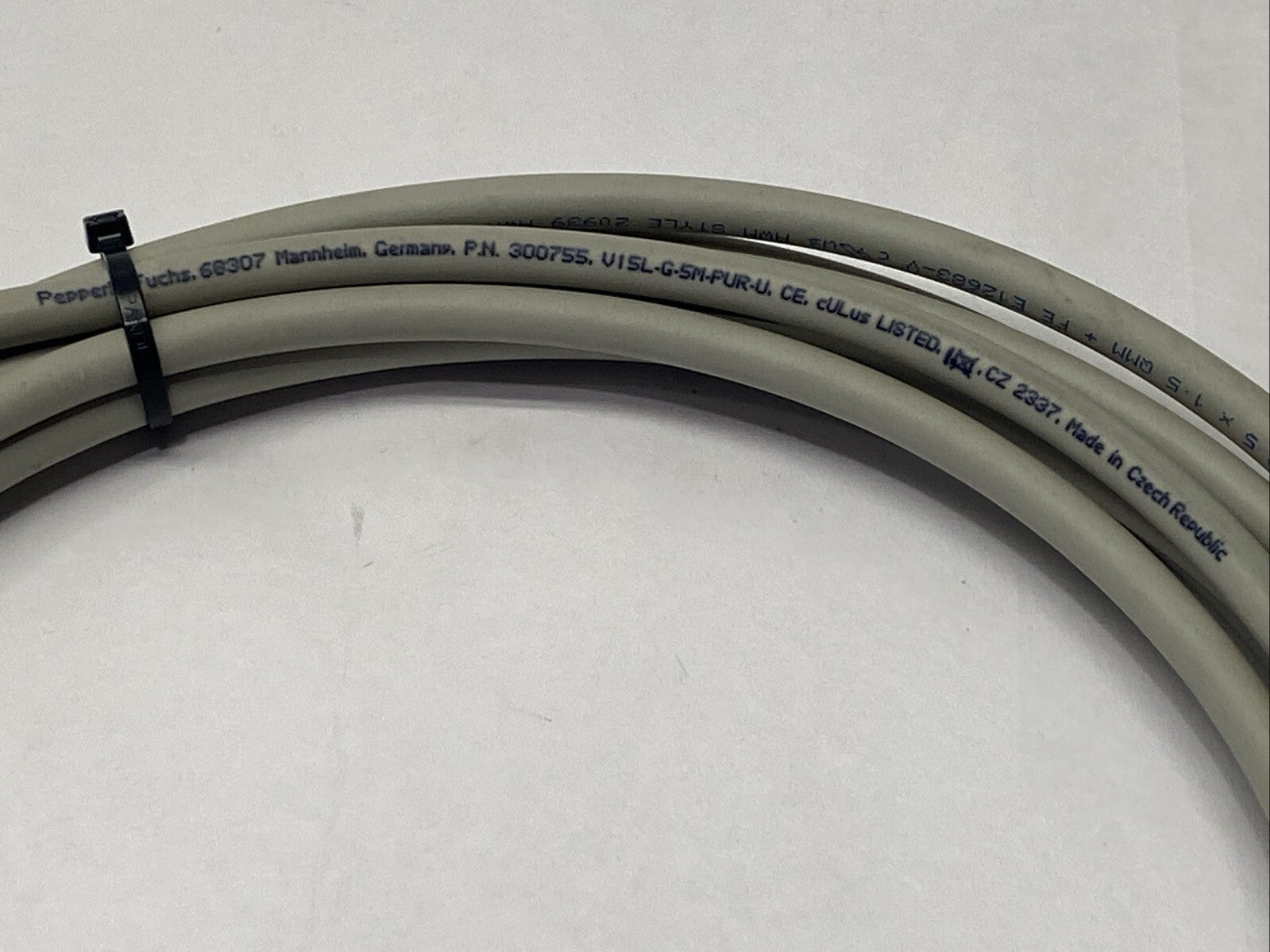 Pepperl+Fuchs V15L-G-5M-PUR-U Cordset Female M12 5-Pin 5m 300755 - Maverick Industrial Sales