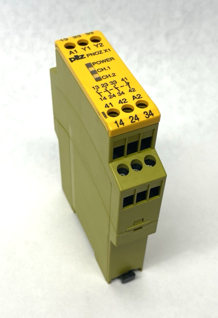 Pilz PNOZ X1 24VAC/DC 3n/o 1n/c Standalone Safety Relay 1-Channel Input 774300 - Maverick Industrial Sales