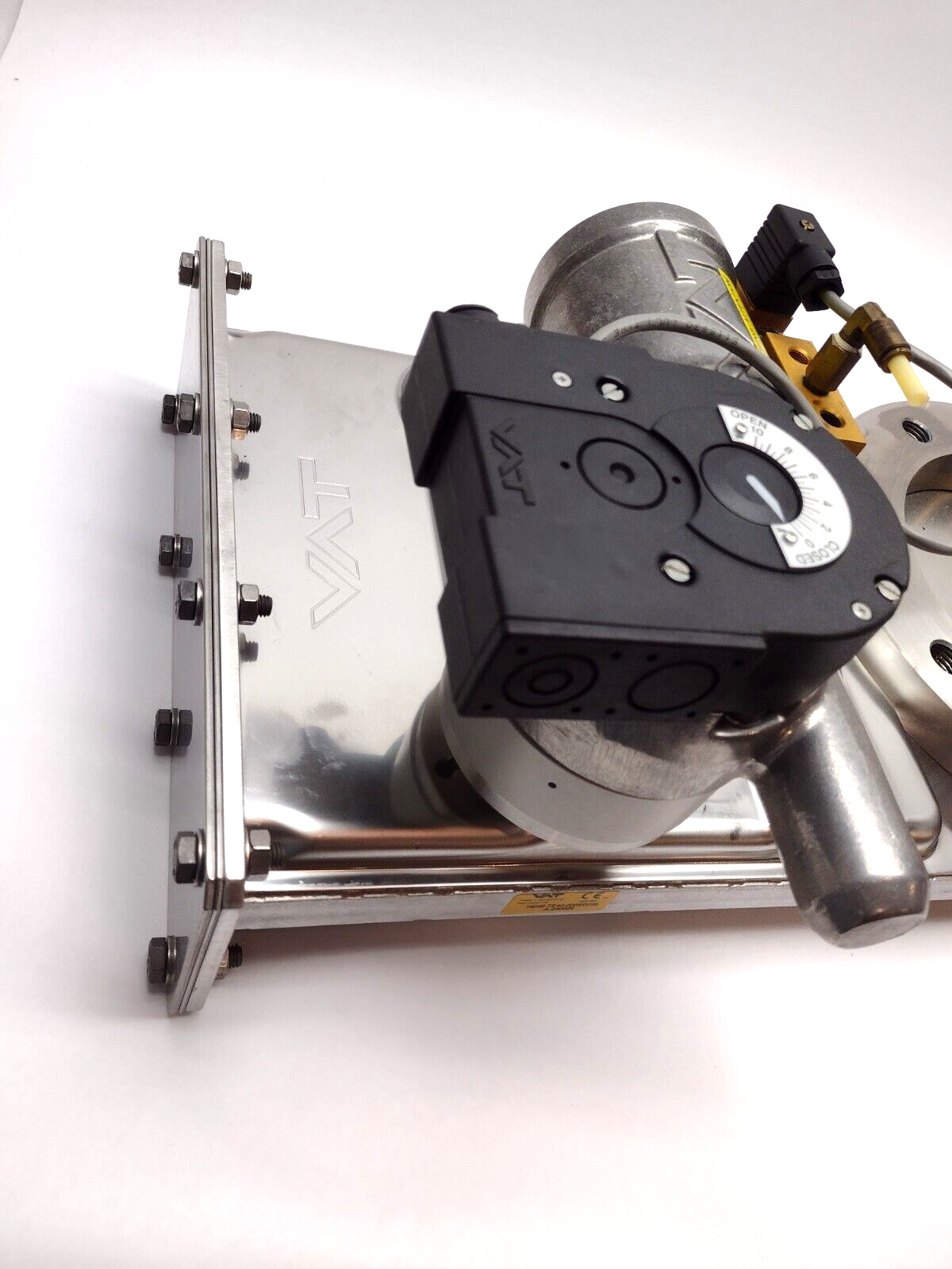VAT 14046-TE44-006/0035 HV Series Pneumatic Vacuum Gate Valve 8 Inch 14046-TE44 - Maverick Industrial Sales