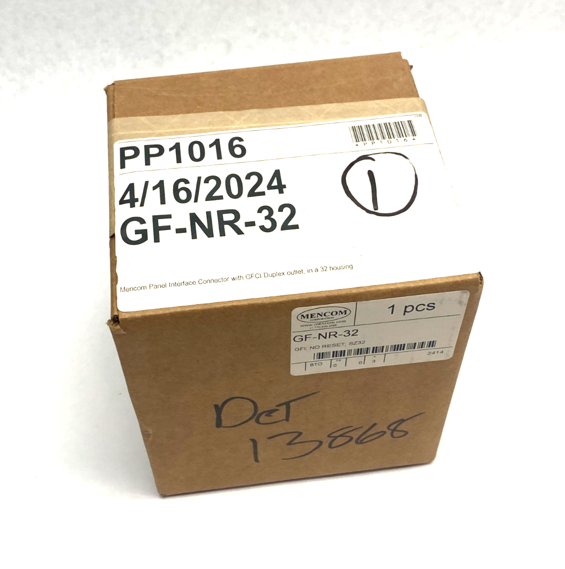 Mencom GF-NR-32 Panel Interface Connector w/ GFCI Duplex outlet SZ32 - Maverick Industrial Sales