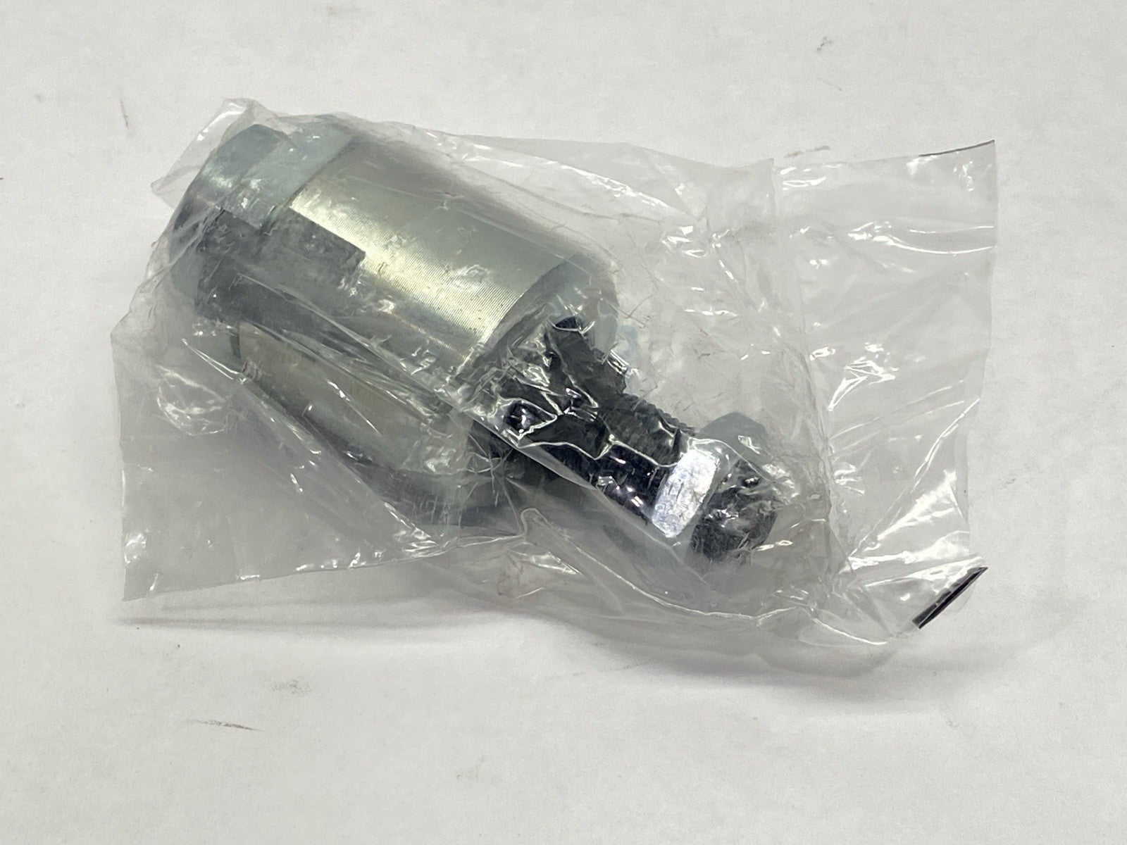 Festo FK-M16X1,5 Self-Aligning Rod Coupler 6142 - Maverick Industrial Sales
