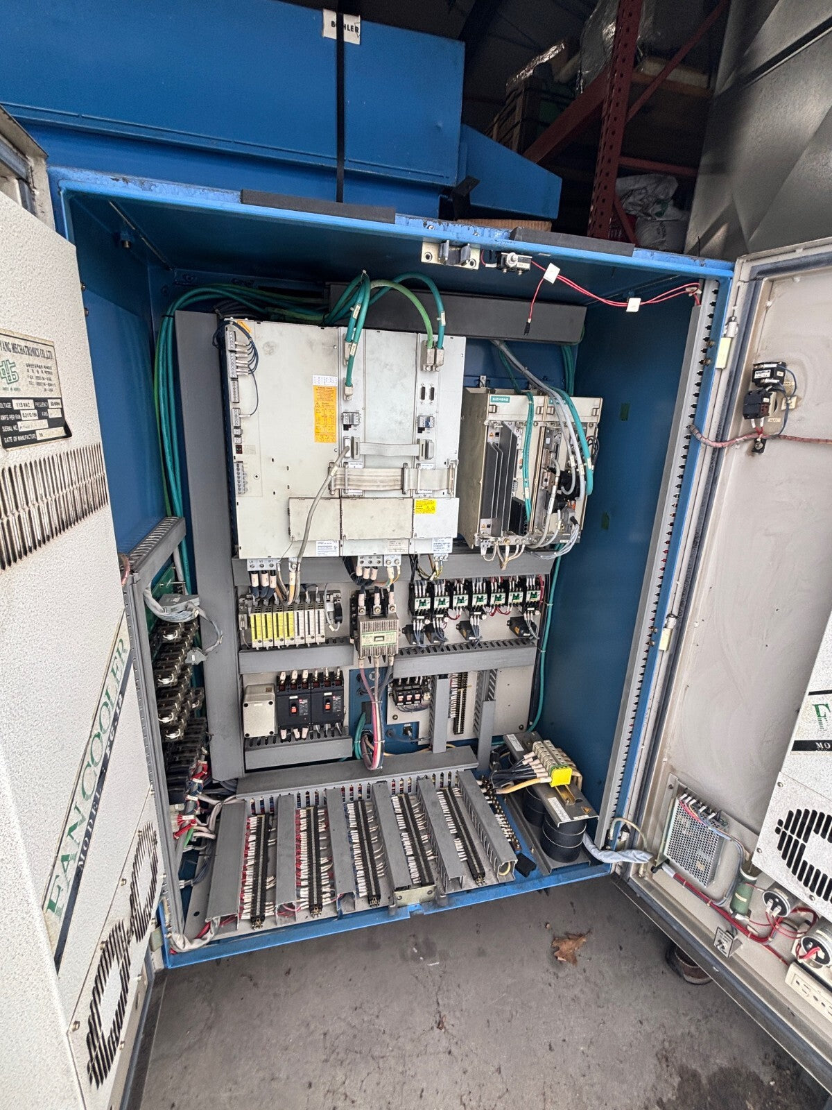 Hyundai HIT-30S CNC Lathe, Siemens Sinumerik Controls- Used