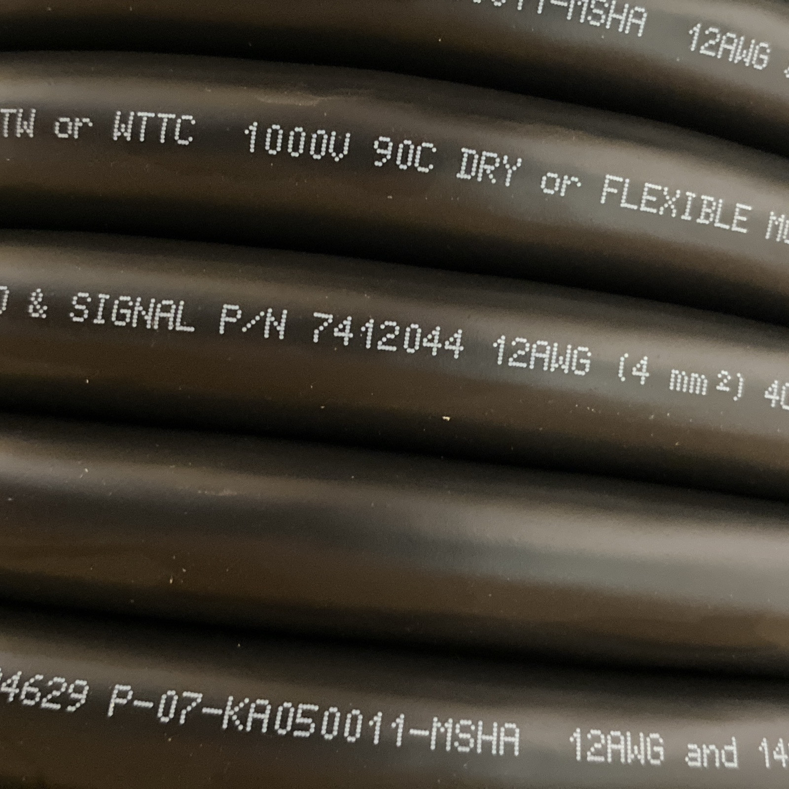 LAPP 7412044 Cable OLFLEX VFD W/SIGNAL 12/4C+14/2C 63-FT 4C 12 AWG Black - Maverick Industrial Sales