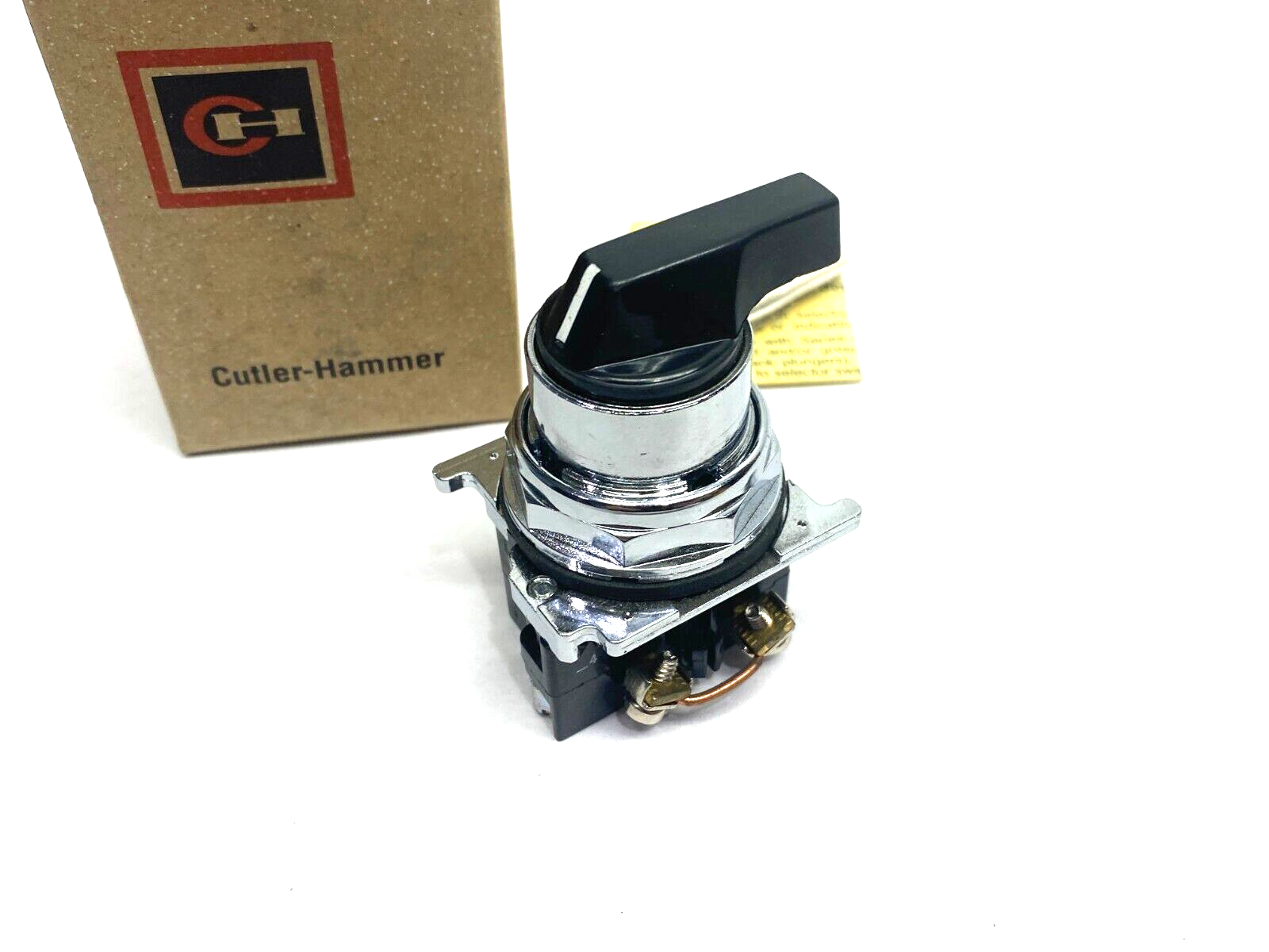 Eaton Cutler-Hammer 10250T3033-Y1 Selector Switch, 3-Pos, Spring Left, 2 N.O. - Maverick Industrial Sales