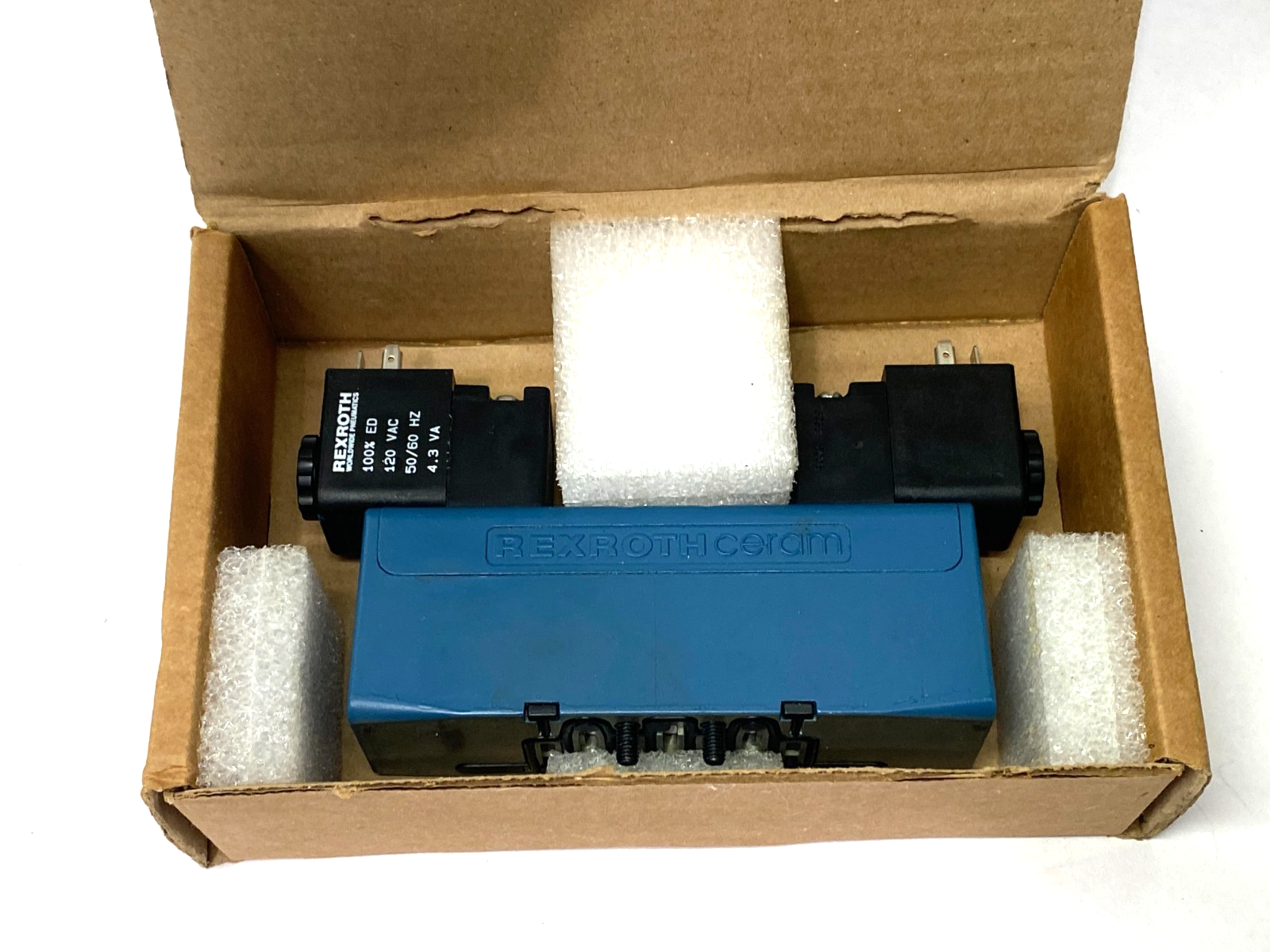 Emerson Rexroth R432006365 AVENTICS™ 5/3-Directional Valve, Series CERAM™ - Maverick Industrial Sales