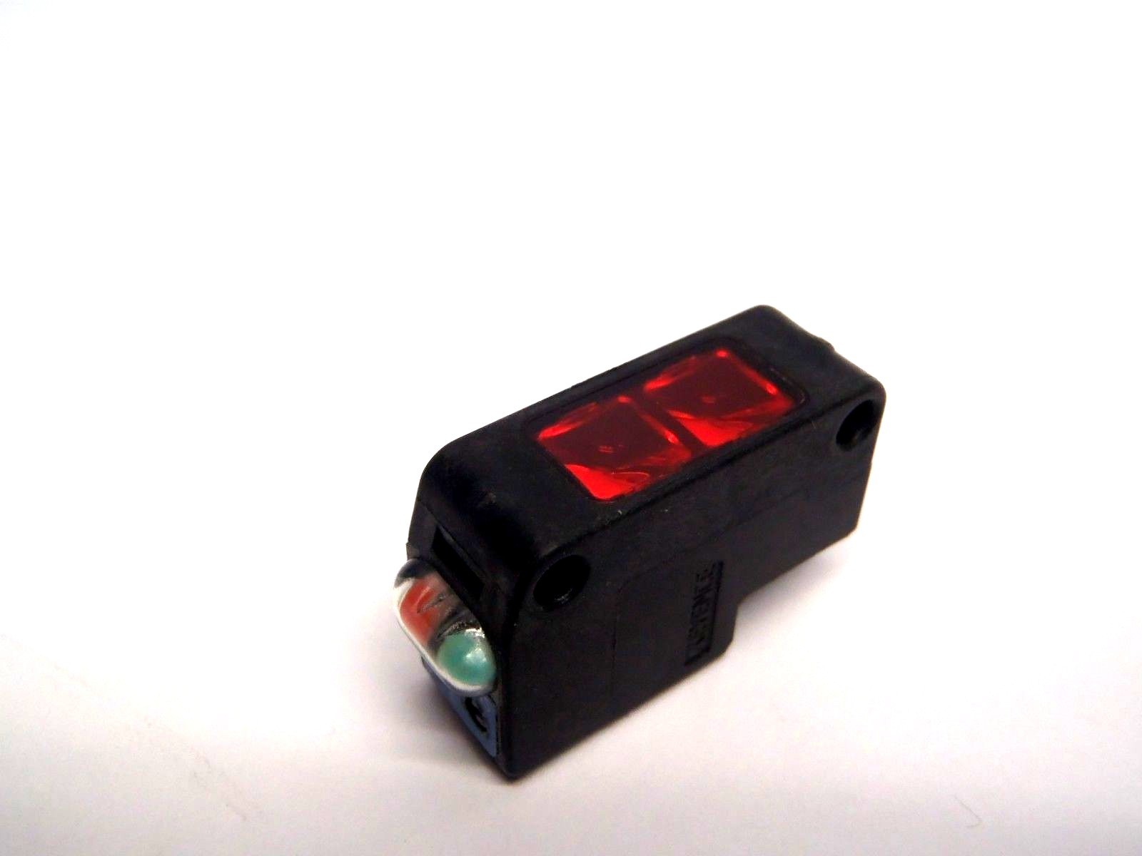 Keyence PZ2-62 Retro Reflective Photoelectric Sensor - Maverick Industrial Sales