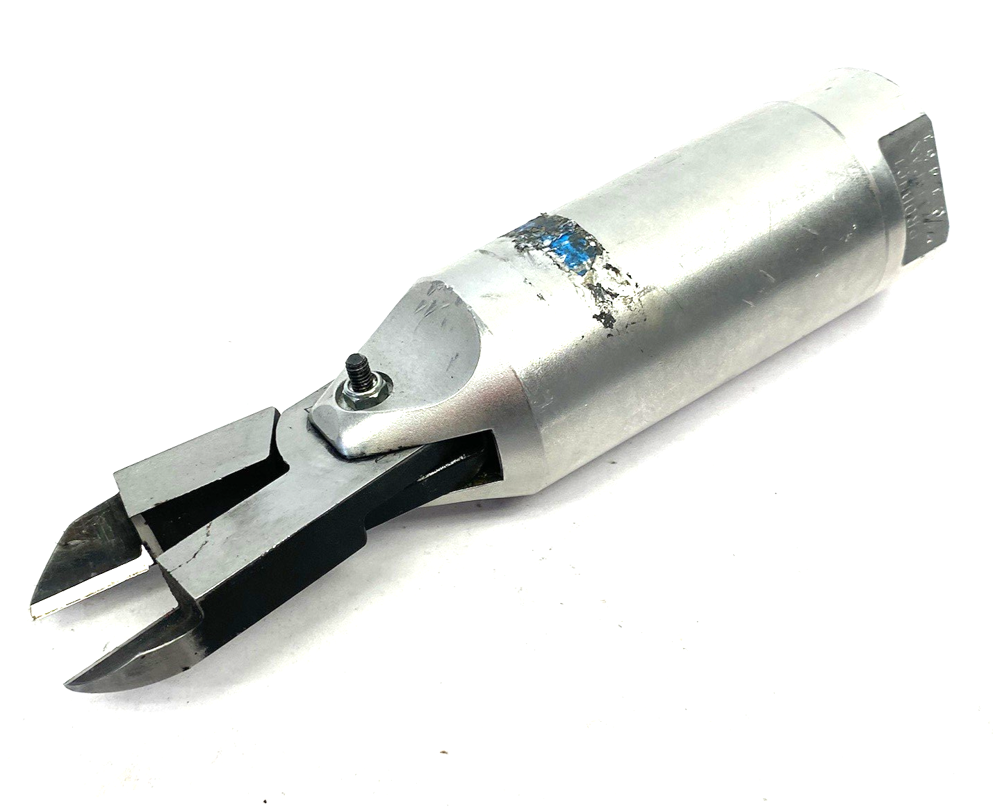 Vessel GT-NR20 Hand Held Air Nipper w/ Angled Cutting Blades - Maverick Industrial Sales