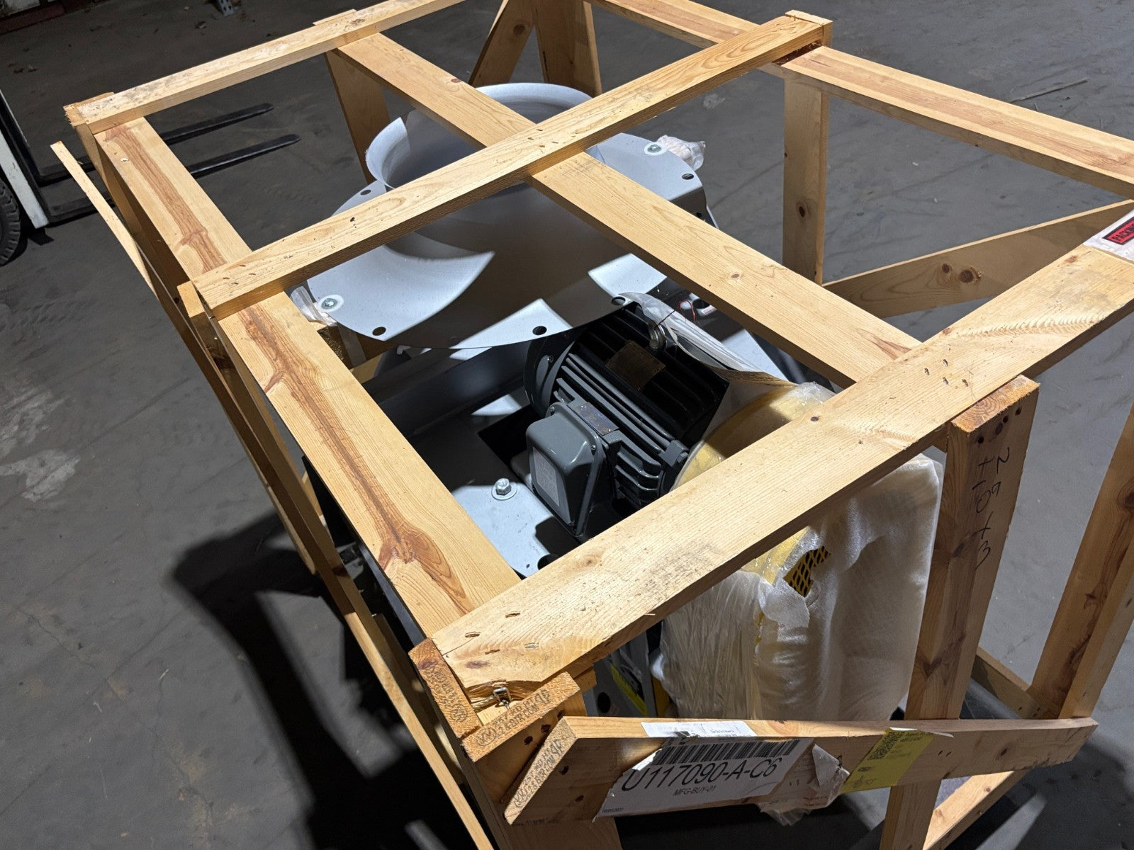 Aerovent CPG-SW High Efficiency Plug Fan, 10 HP, 221 CPG-SW ARR.9 CL.2 HOR CW - Maverick Industrial Sales