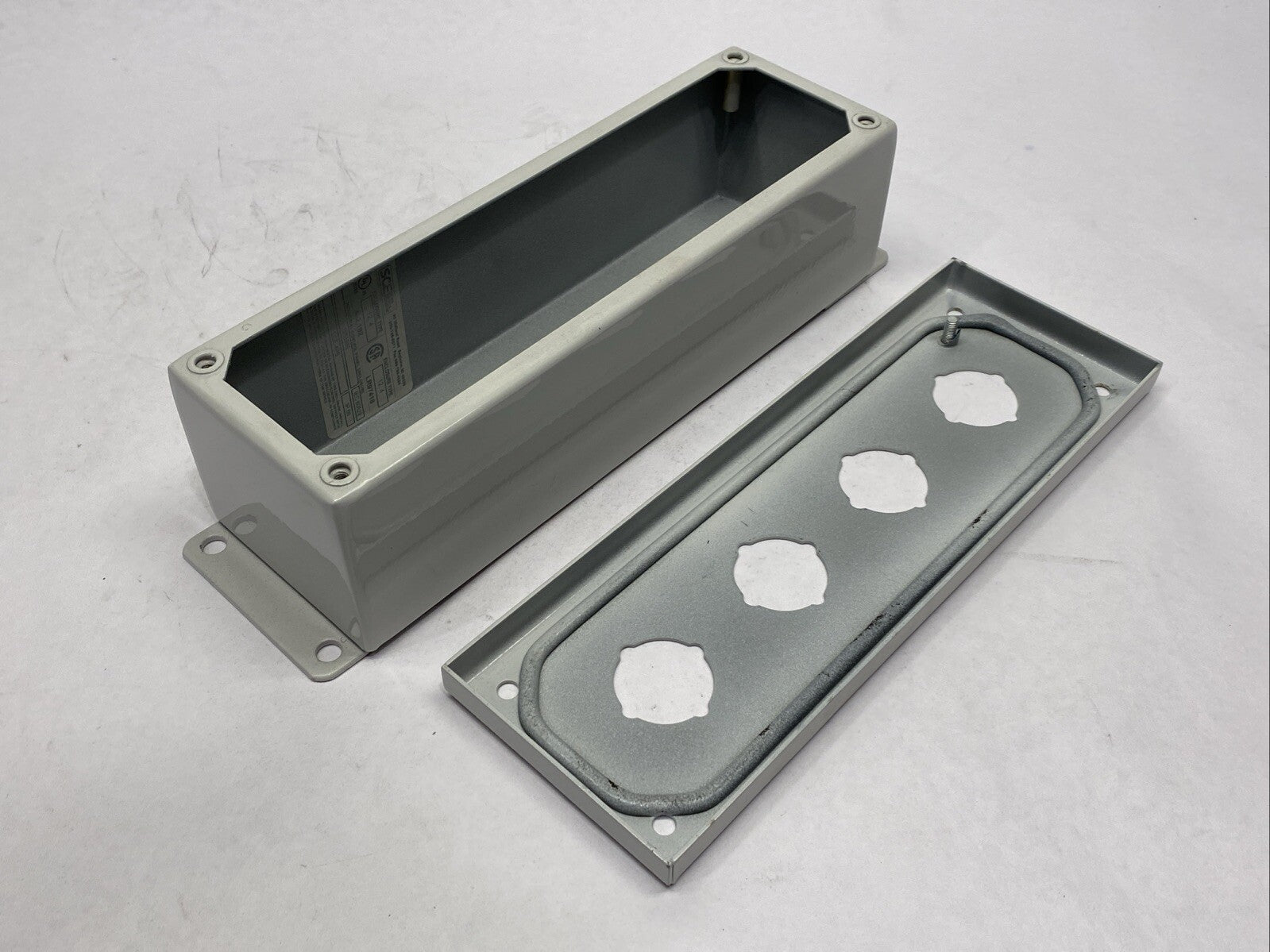 Saginaw Controls SCE-4PB Pushbutton Enclosure 4-Hole Gray - Maverick Industrial Sales