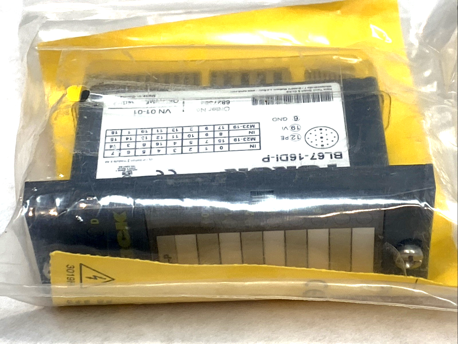 BL67-16DI-P | Turck Electronic I/O Module 16-Digital Inputs, PNP, 6827383 - New – Open box - Maverick Industrial Sales