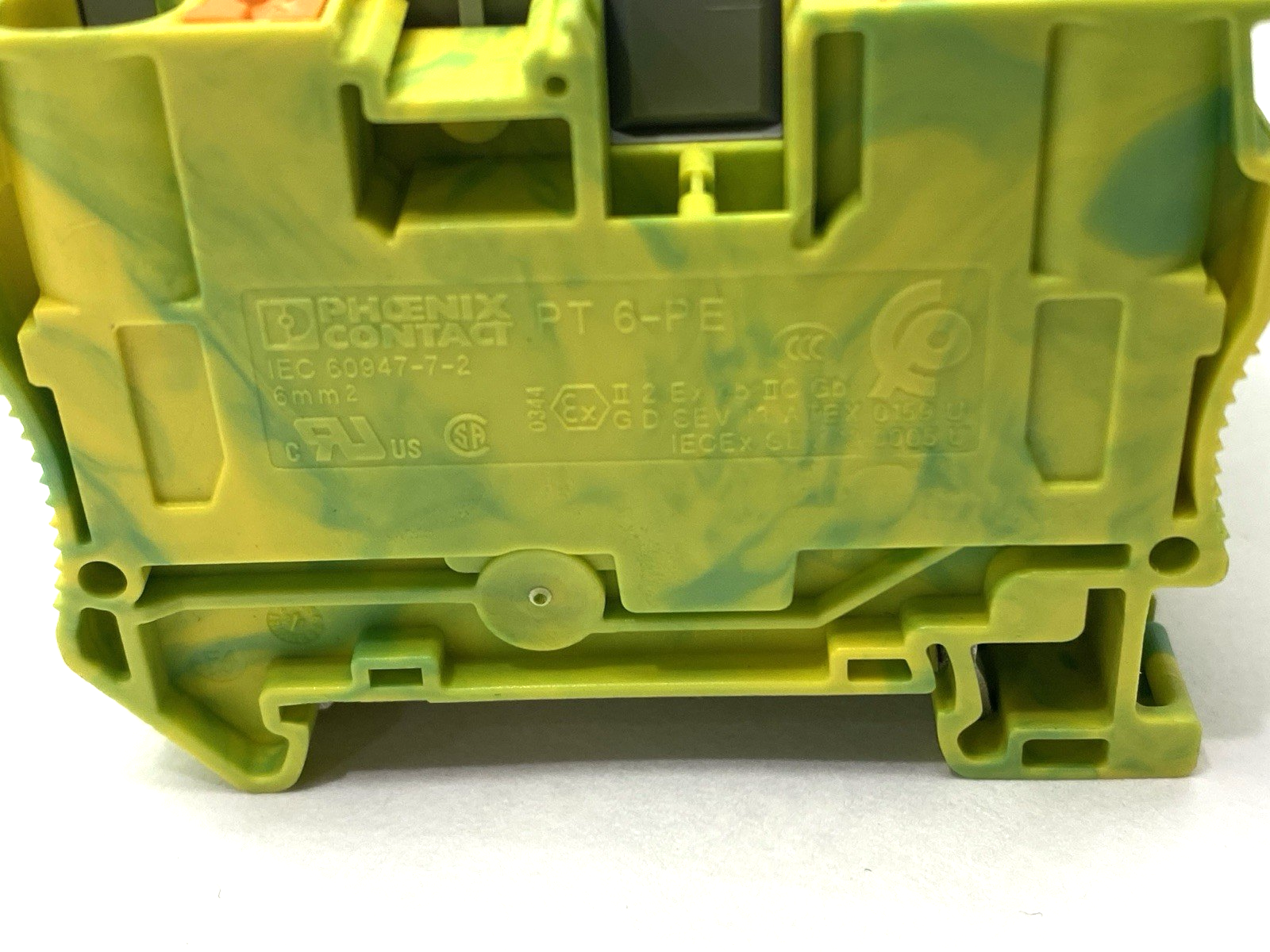 PT 6-PE | Phoenix Contact Protective Conductor Terminal Block 3211822 LOT OF 8 - Used - Maverick Industrial Sales