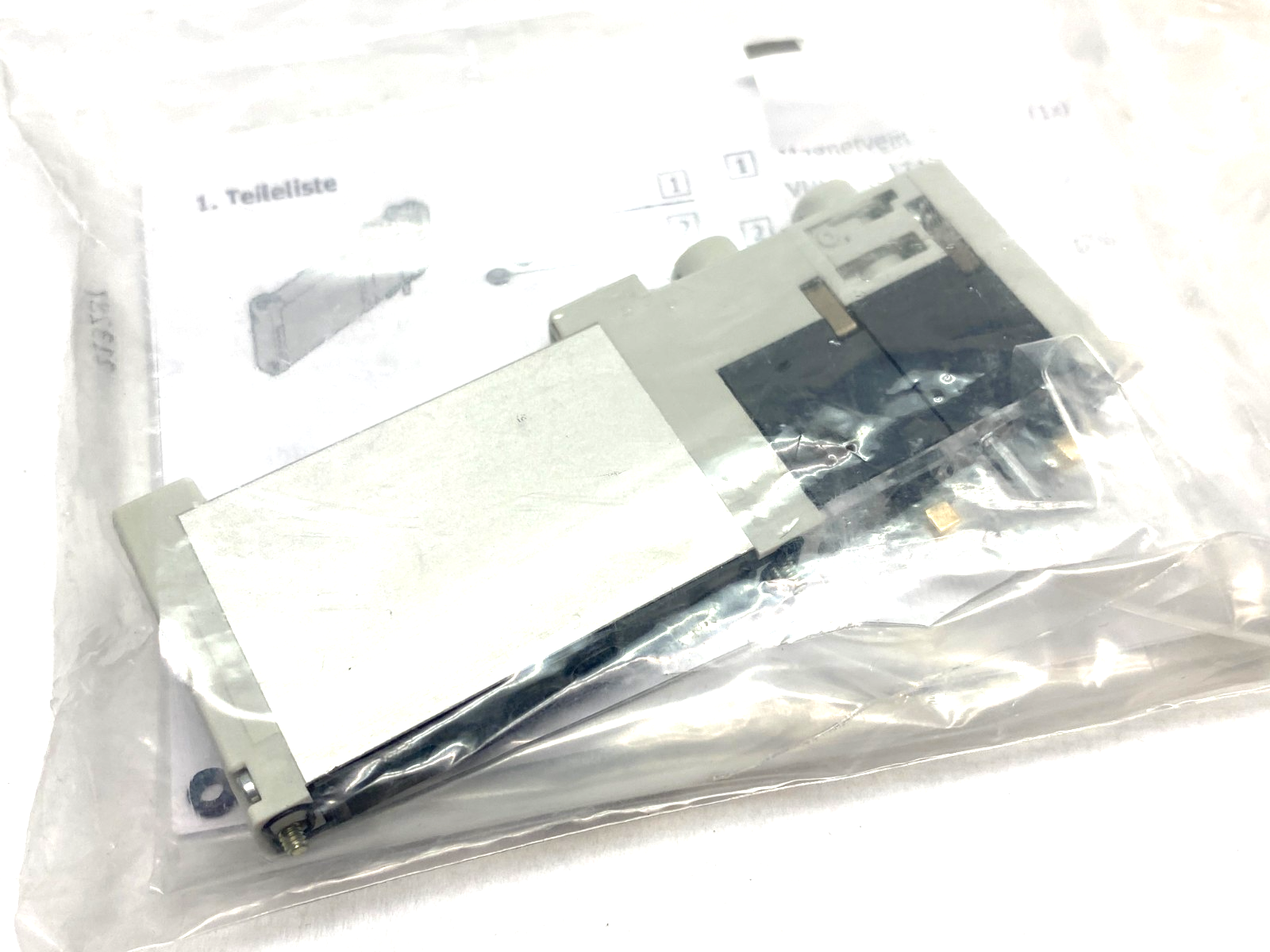 Festo VUVG-B10-B52-ZT-F-1T1L Solenoid Valve 5/2 Bistable 573418 - Maverick Industrial Sales