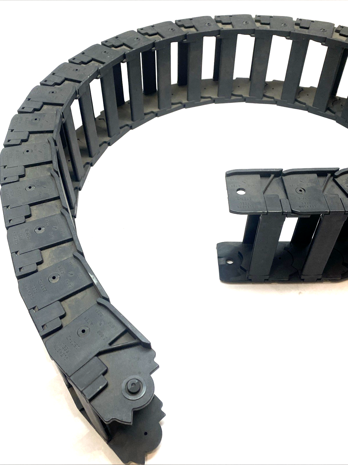 Gleason Reel 252P-II Energy Chain Cable Carrier 25 Links - Maverick Industrial Sales