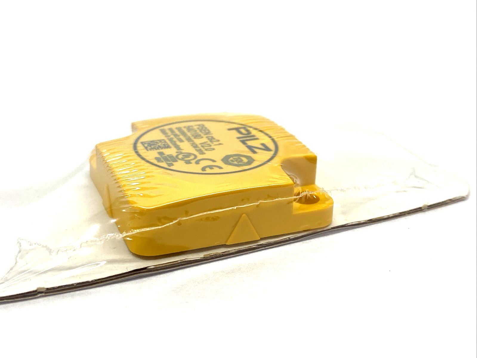 Pilz PSEN cs2.1p / PSEN cs2.1 1Unit RFiD Safety Switch, 2 Safe SC Outputs 540100 - Maverick Industrial Sales