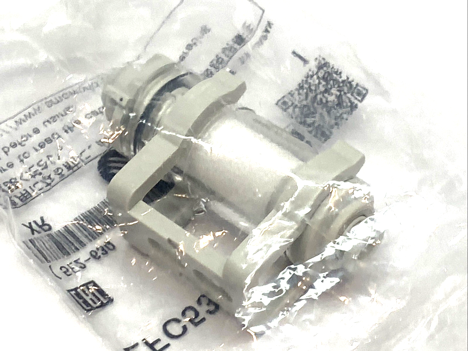 ZFC53-B | SMC In-Line Air Filter Vacuum Filter 4mm Tube 5µm w/Bracket - Used - Maverick Industrial Sales