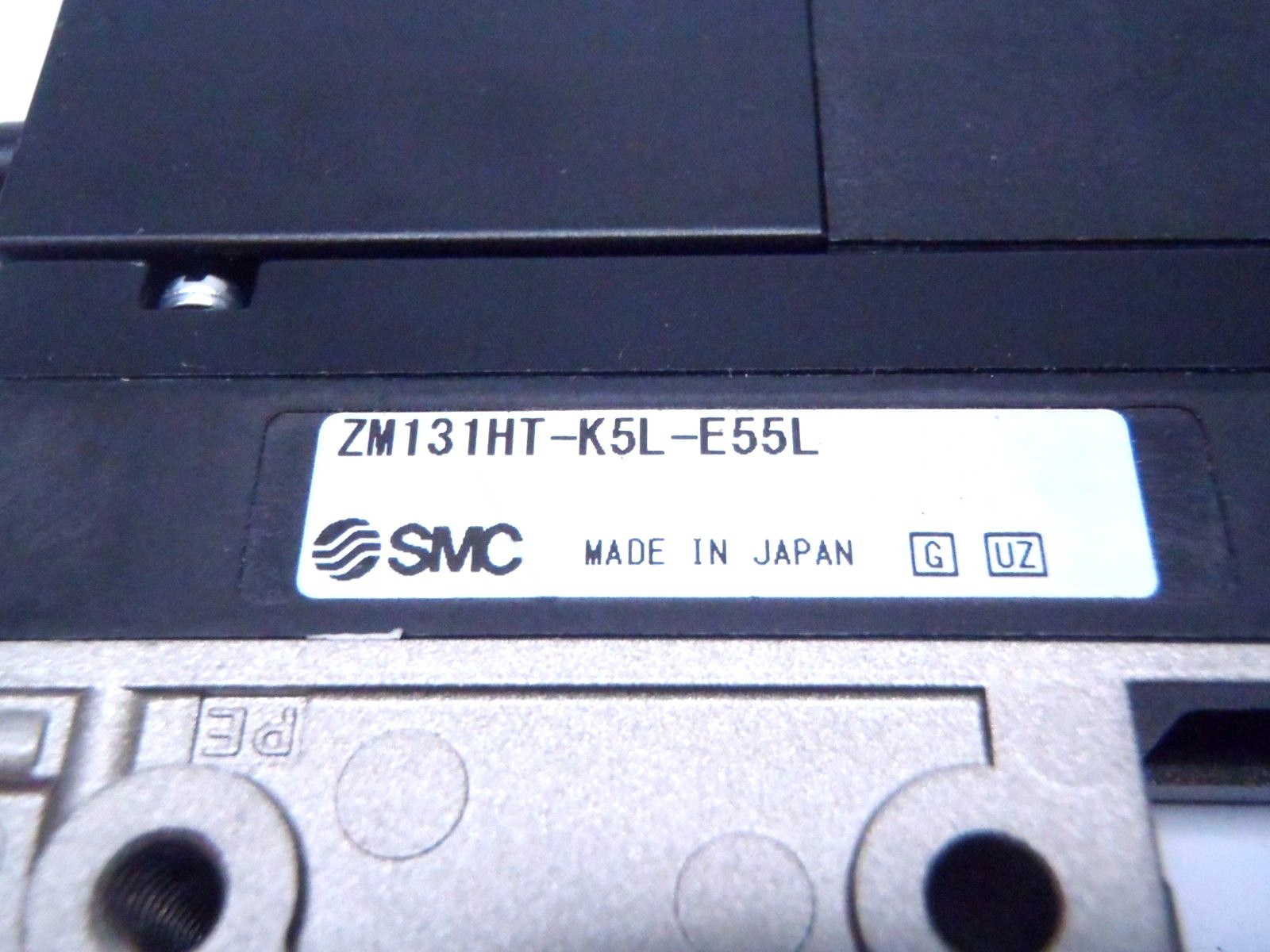 SMC ZM131HT-K5L-E55L ZSE1-00-55L Vacuum Ejector w/ Switch - Maverick Industrial Sales