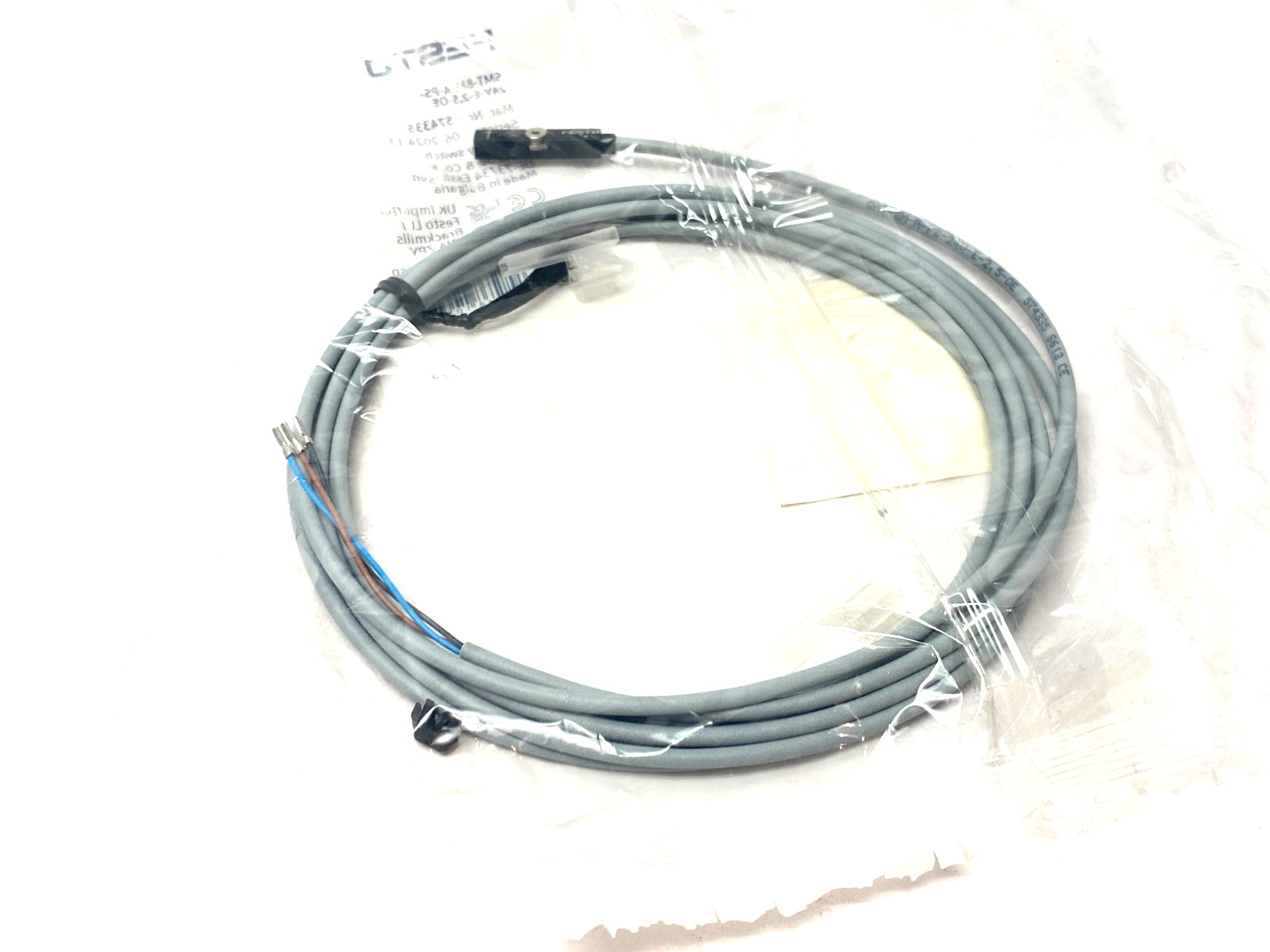 Festo SMT-8M-A-PS-24V-E-2,5-OE Proximity Switch Sensor 574335 - Maverick Industrial Sales