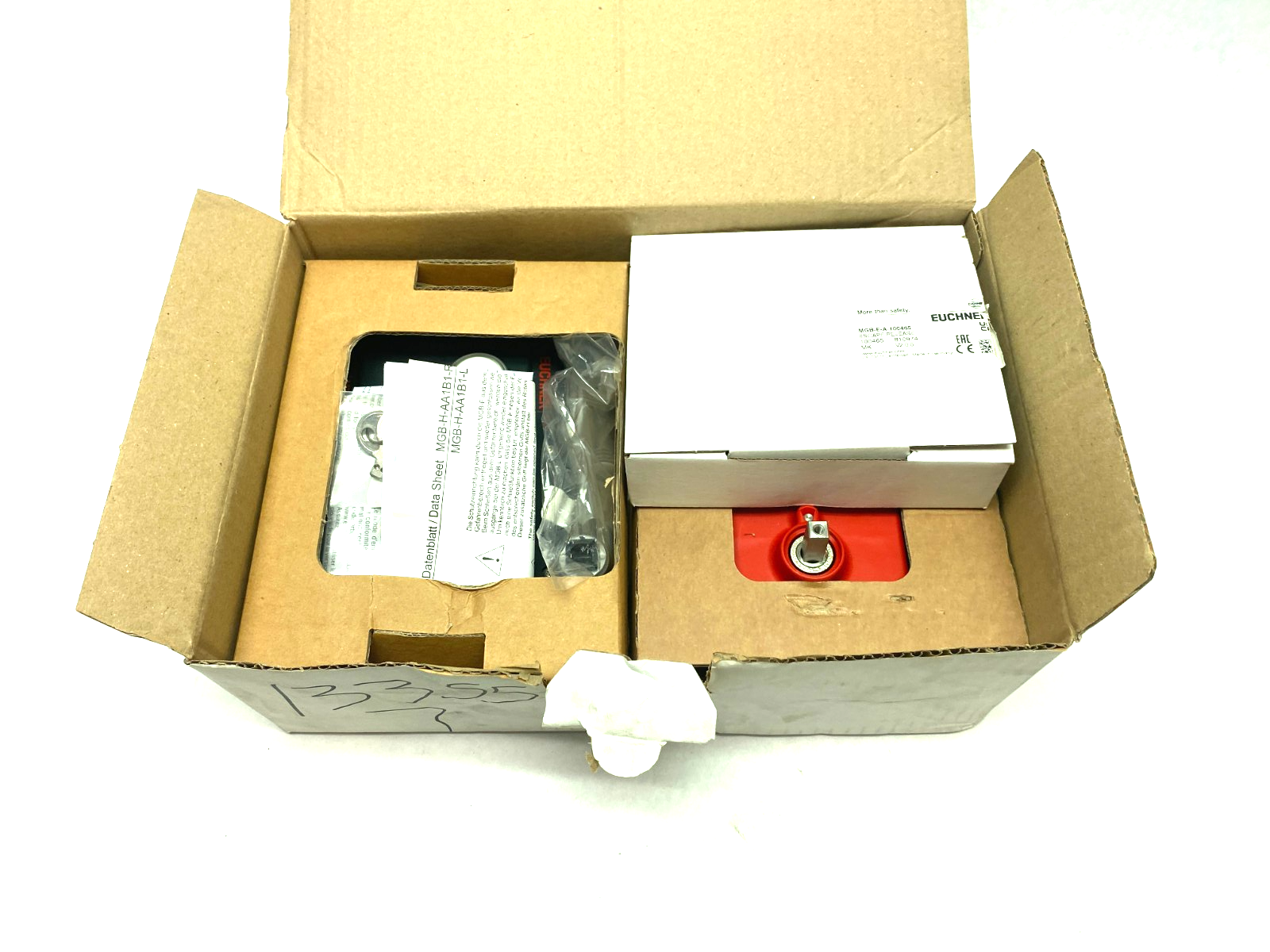 Euchner MGB-L1HE-ARA-R-119807 Guard Locking Mechanical Door Interlock Switch - Maverick Industrial Sales