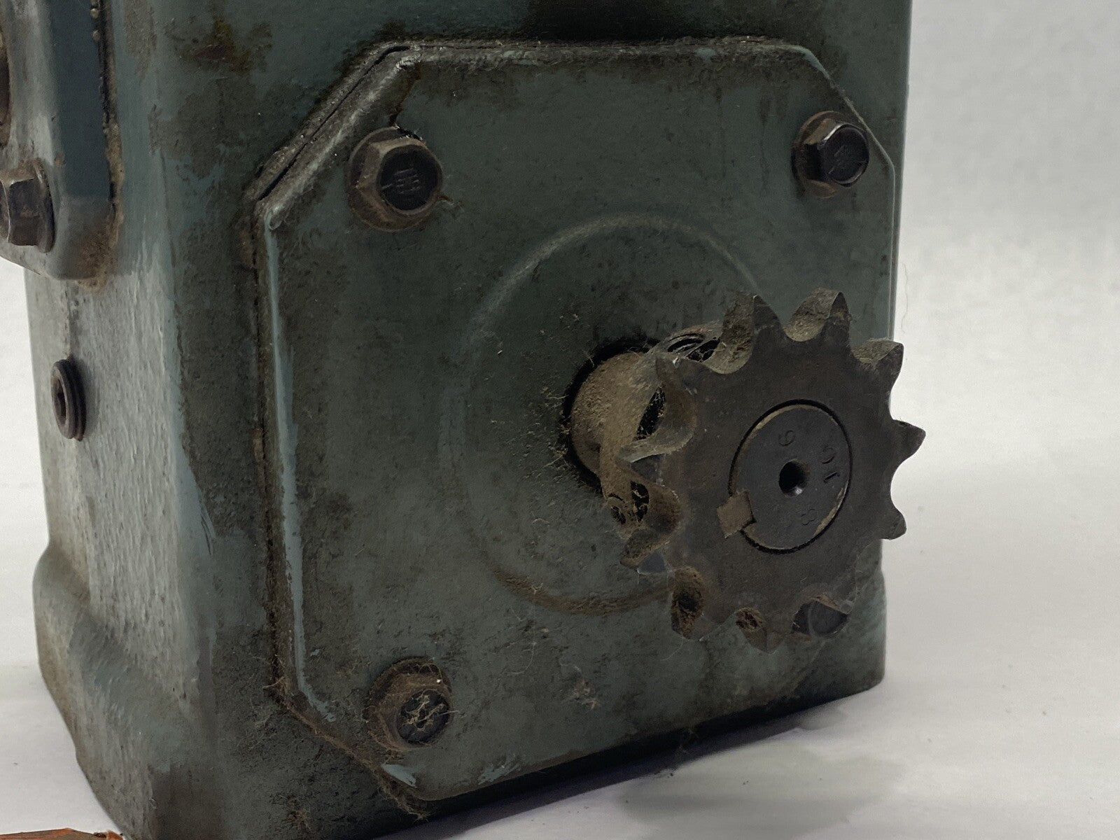 Hytrol R-00152-83L 4A Left Hand Gear Box Speed Reducer 83:1 - Maverick Industrial Sales