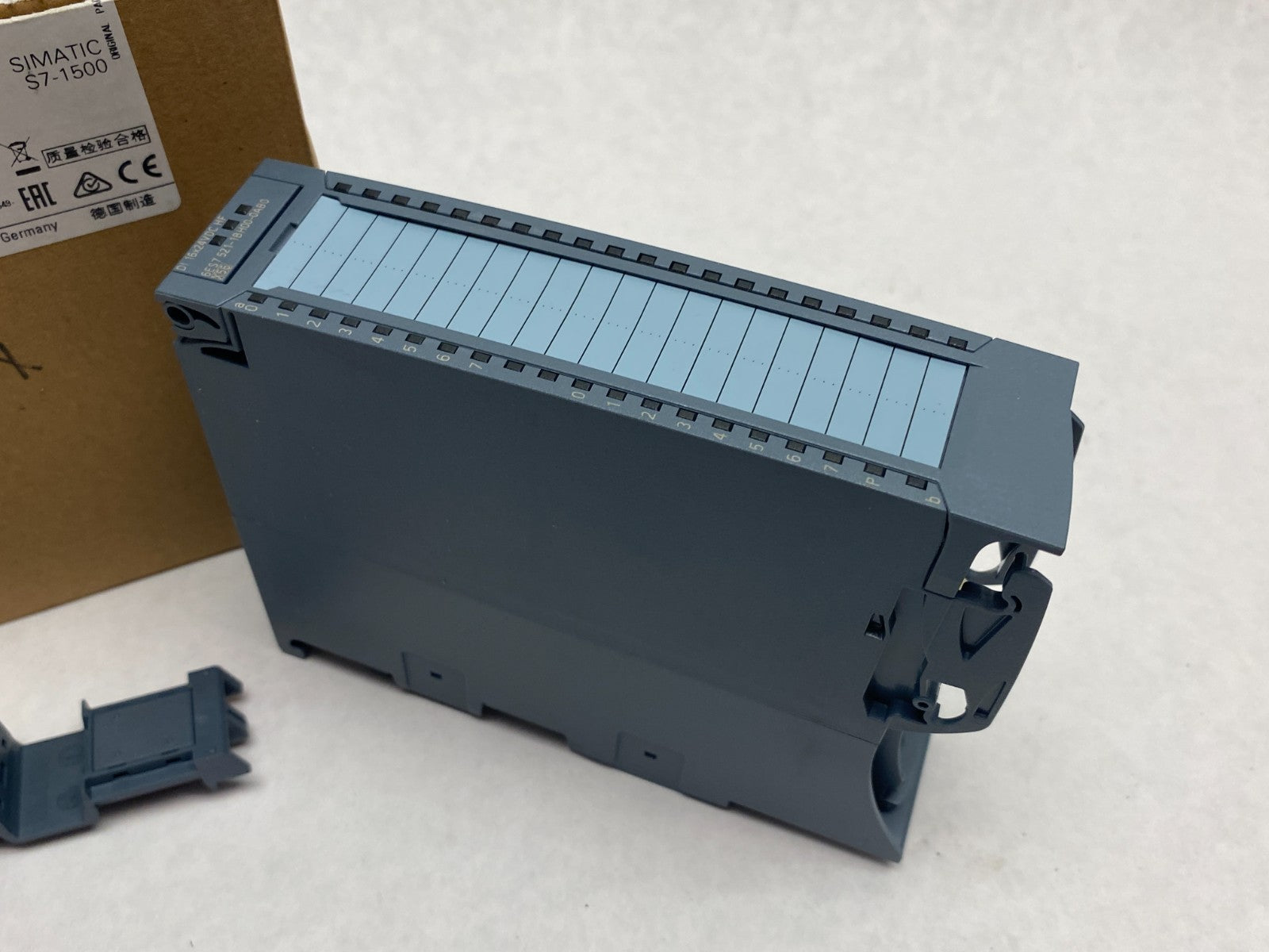 Siemens 6ES7 521-1BH00-0AB0 SIMATIC S7-1500 Digital Input Module, DI 16x24VDC HF - Maverick Industrial Sales