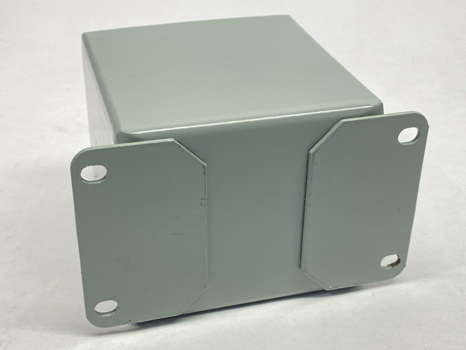 E1PBGXM | Hoffman nVent Deep Pushbutton Enclosures Type 12 1PB x 22.5mm Gray Steel - New – Open box - Maverick Industrial Sales
