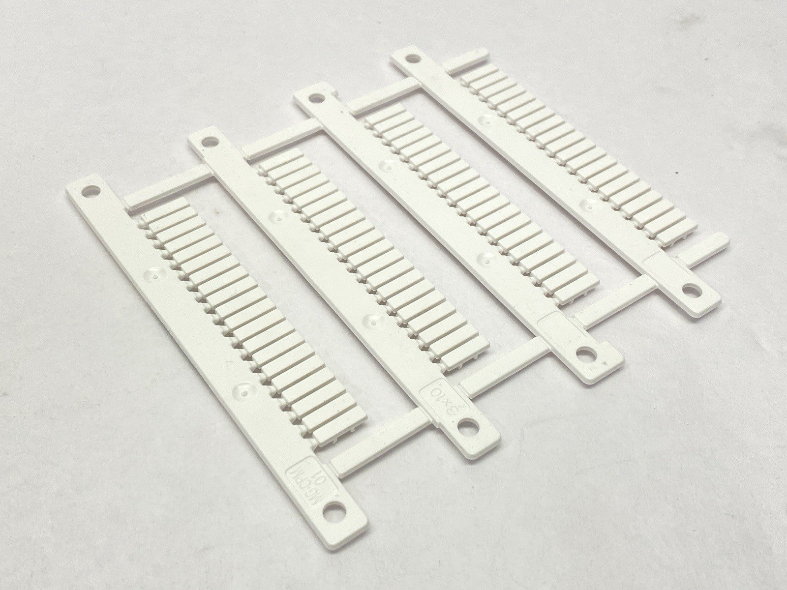 Cembre 41092 Terminal Marker Tag MG-CPM-01 QTY OF 2000 - Maverick Industrial Sales