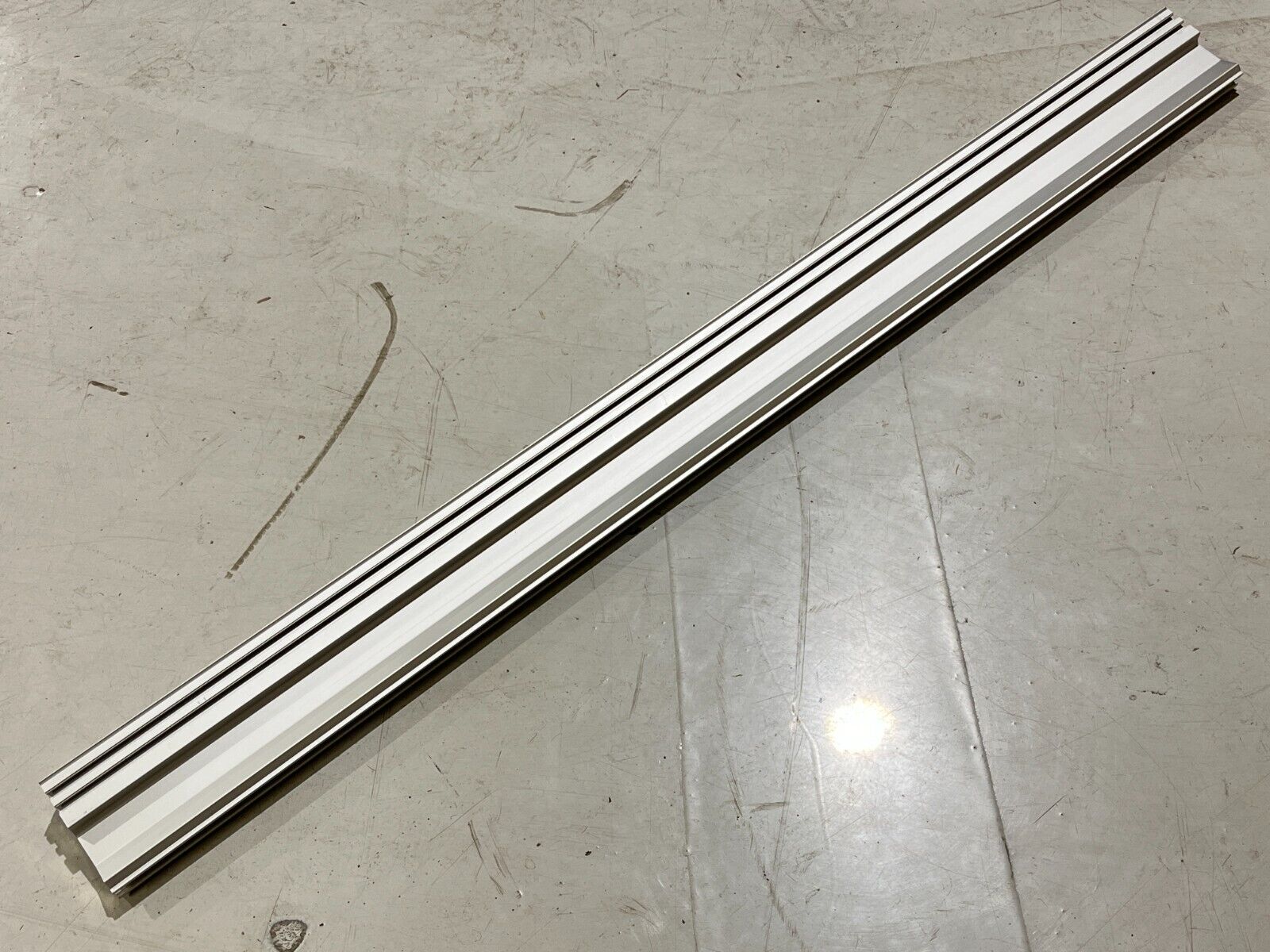 Montratec MT56926/1400 Montrac Straight Rail Section 1400mm Missing Conductor - Maverick Industrial Sales