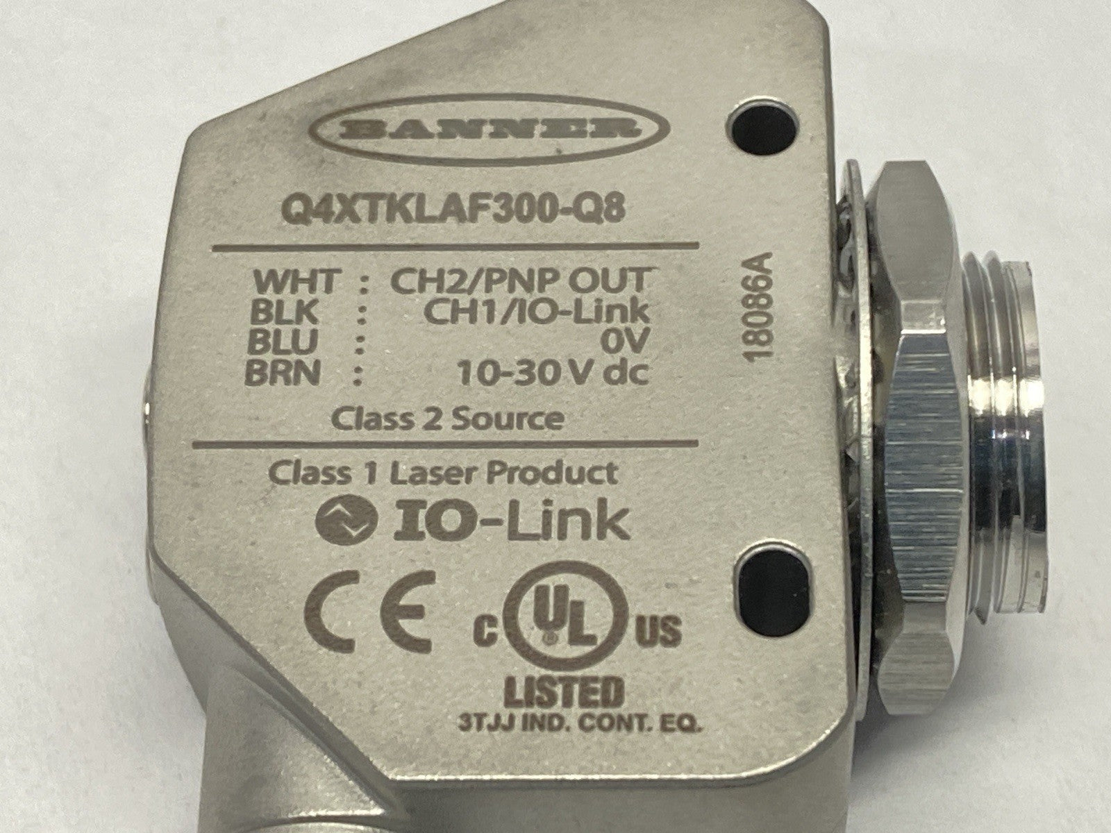 Q4XTKLAF300-Q8 | Banner Q4X Rugged Series Photoelectric Sensor 95301 - New – Open Box - Maverick Industrial Sales